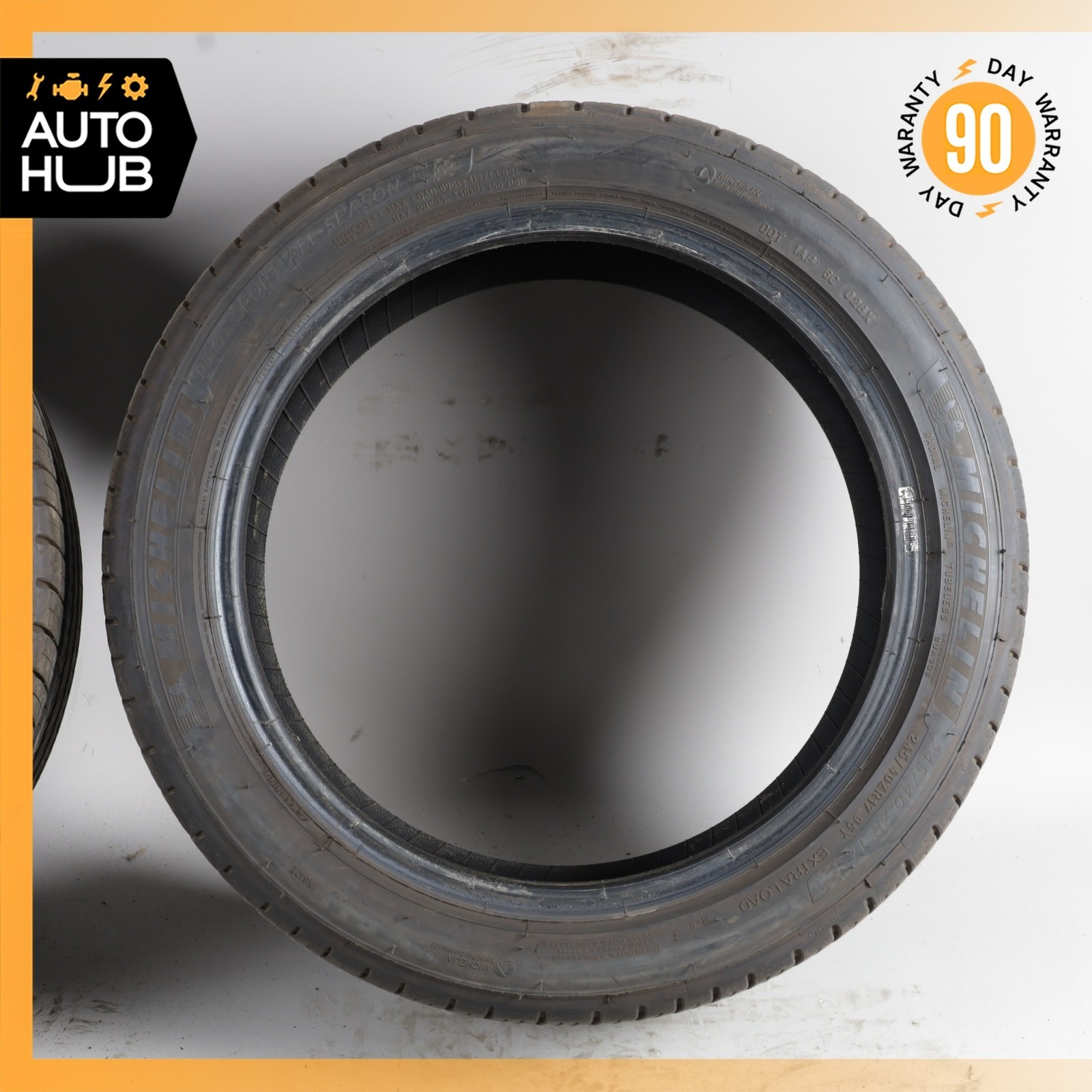 245/40ZR17 Michelin Pilot Sport All Season 4 245 40 17′ 95Y XL 8.5/32″ Set Of 2