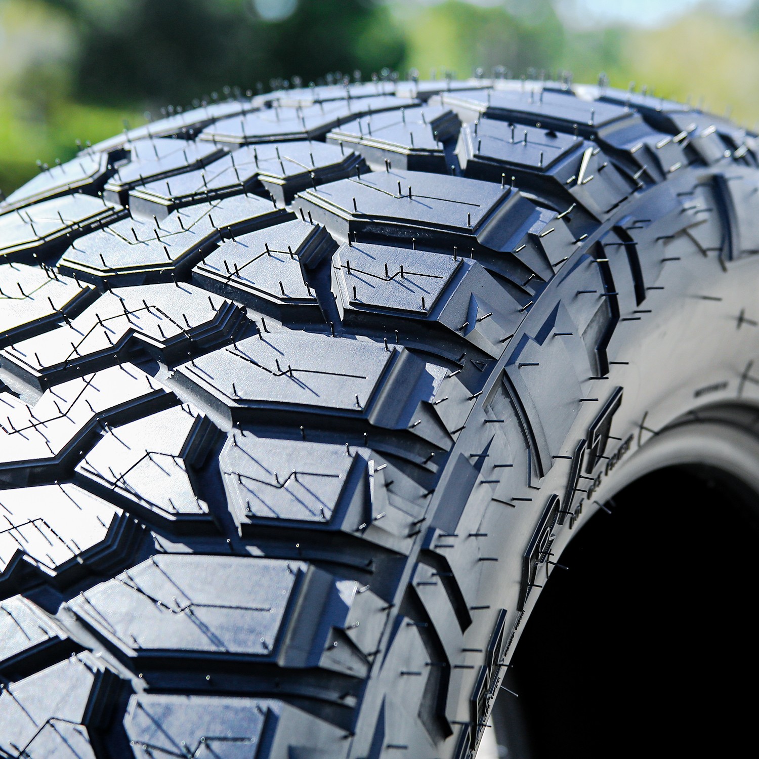 4 Tires Arroyo Tamarock R/T 305/55R20 116T RT Rugged Terrain
