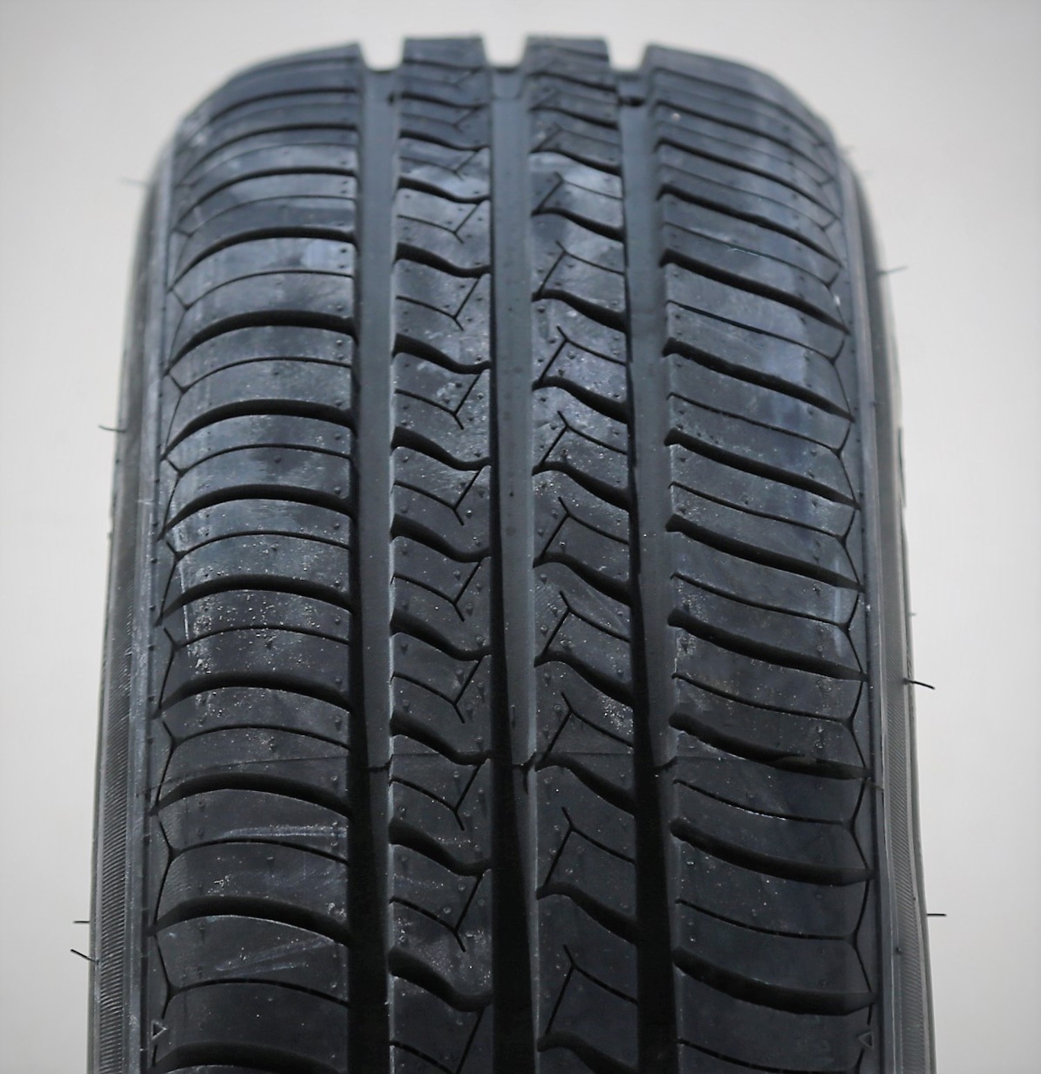 2 Atlander AX-77 215/65R15 100H XL All Season Tires 60k Mi Warranty UTQG 560AA