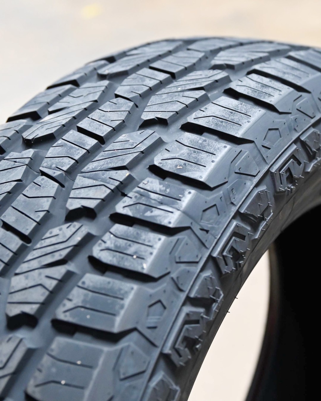 4 NEW ATLAS PARALLER A/T 305/55R20 LOAD E 10PLY OWL 3055520 R20