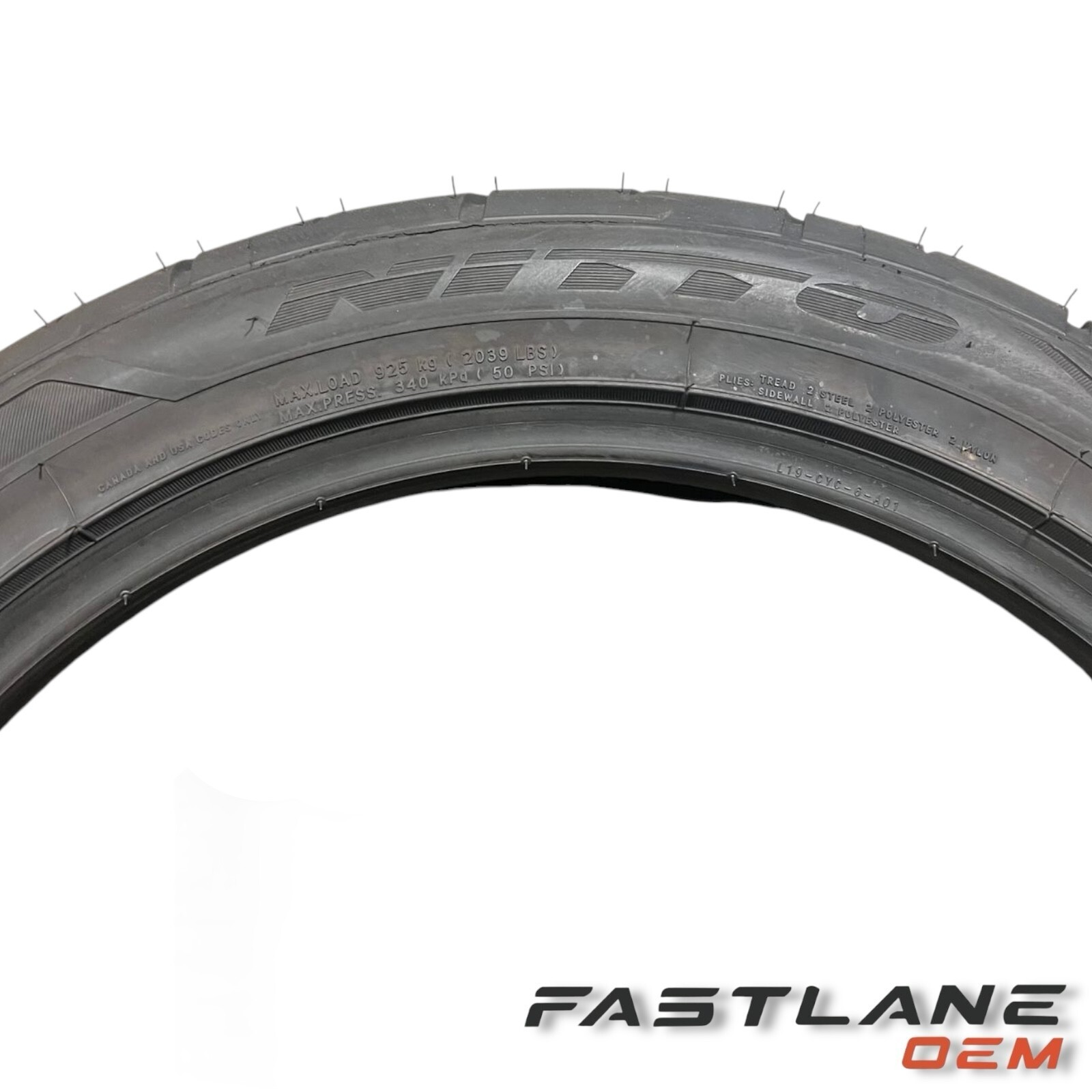 GENUINE TIRE NITTO NT555 G2 275/40/R19 105W DOT 0722 OEM 211090 USED