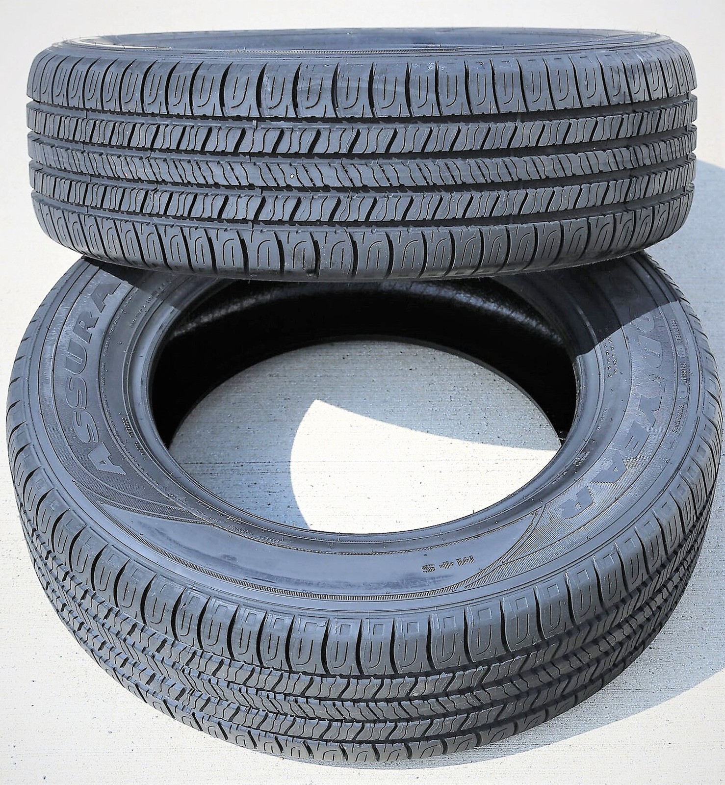 Tire Goodyear Assurance All-Season 235/45R18 94V AS A/S TakeOff