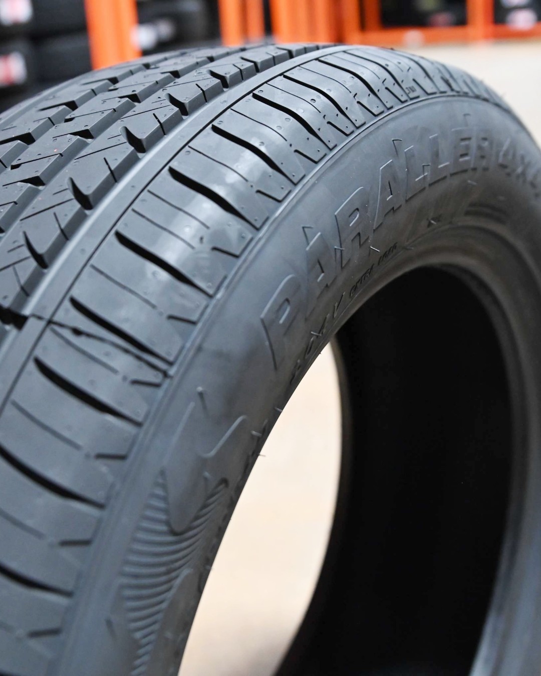 1 NEW ATLAS PARALLER 4X4 HP 235/65R18 106H Tire