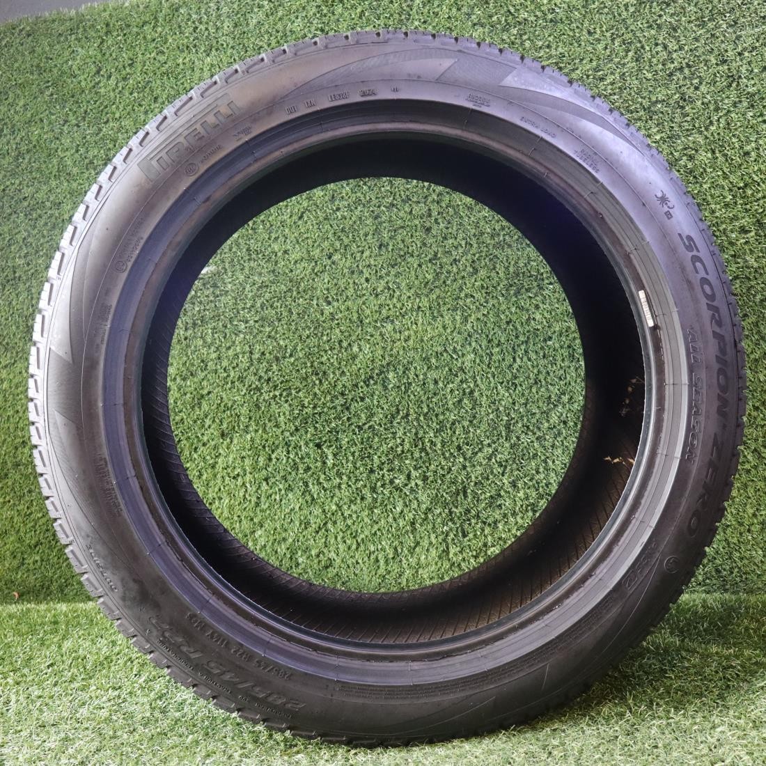 1 285 45 22 Pirelli Scorpion Zero A/S with 95% Tread 8/32 114Y #28017