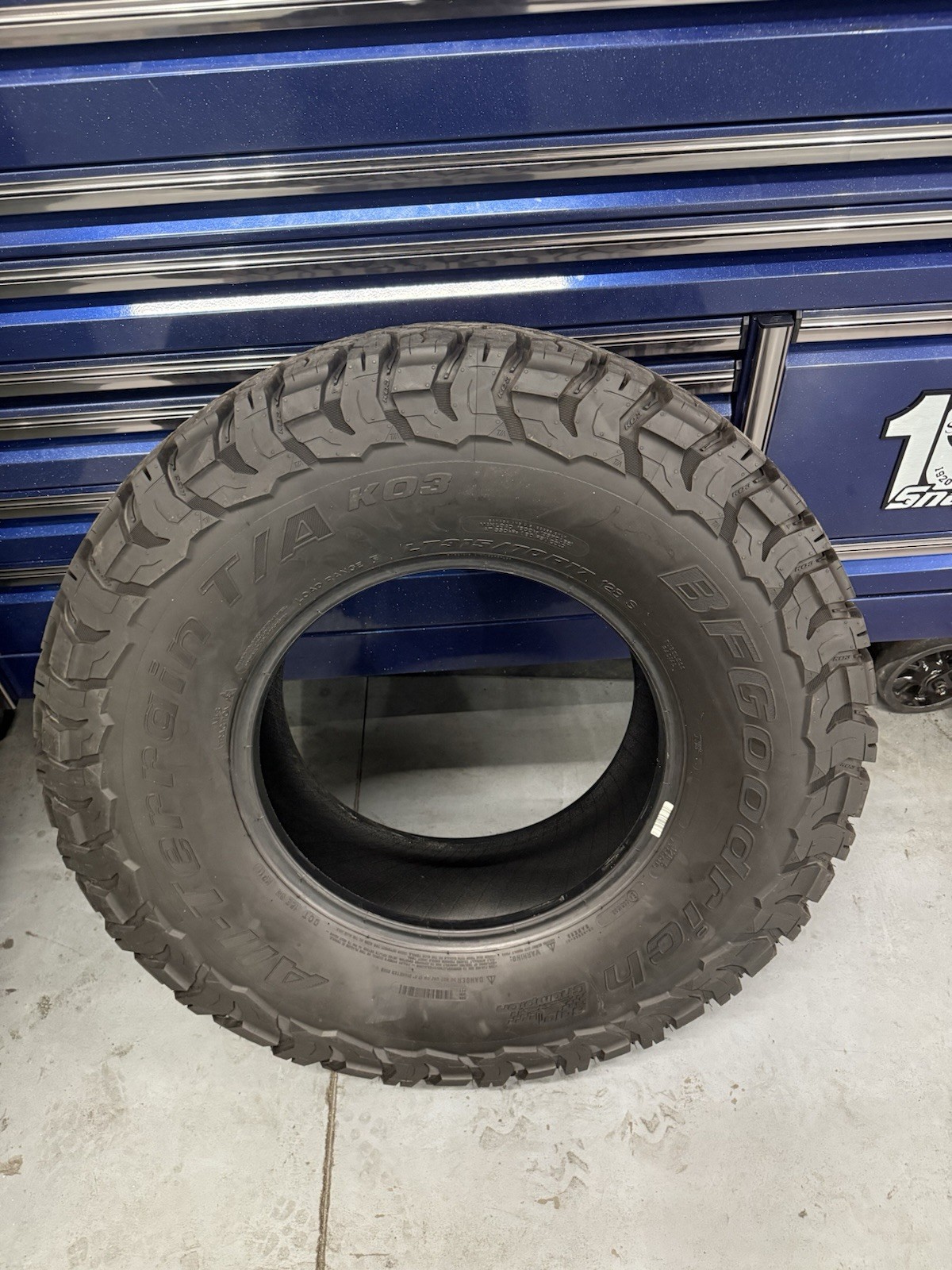 315/70R17 BFG All terrain T/A K03 tire (only One) Used With Great Tread