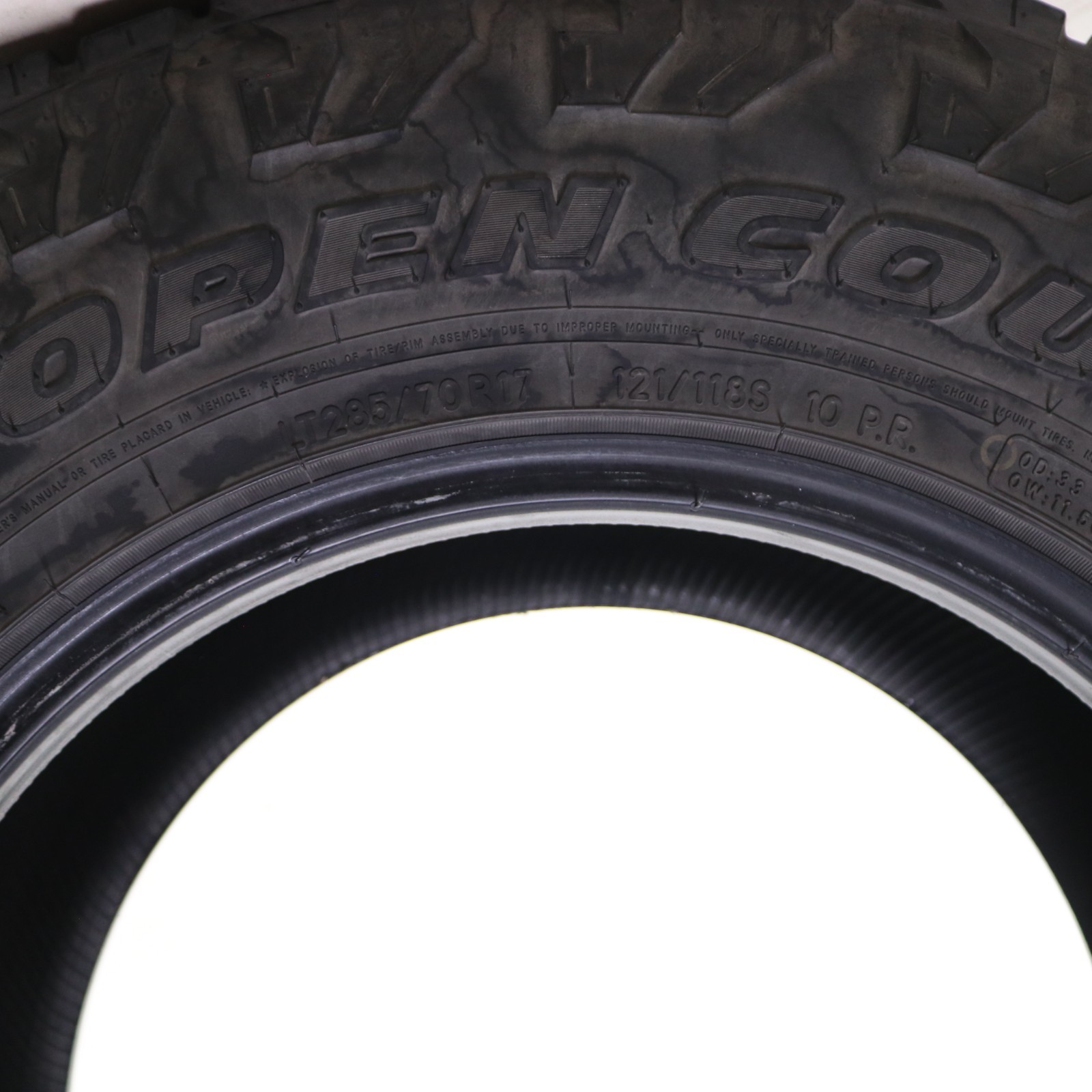 Set of 2 Used LT 285/70R17 Toyo Open Country A/T III – 121/118S – 11/32