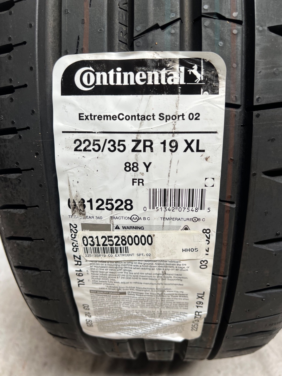 1 – NEW 225/35ZR19 XL (88Y) Continental ExtremeContact Sport 02 – 6031