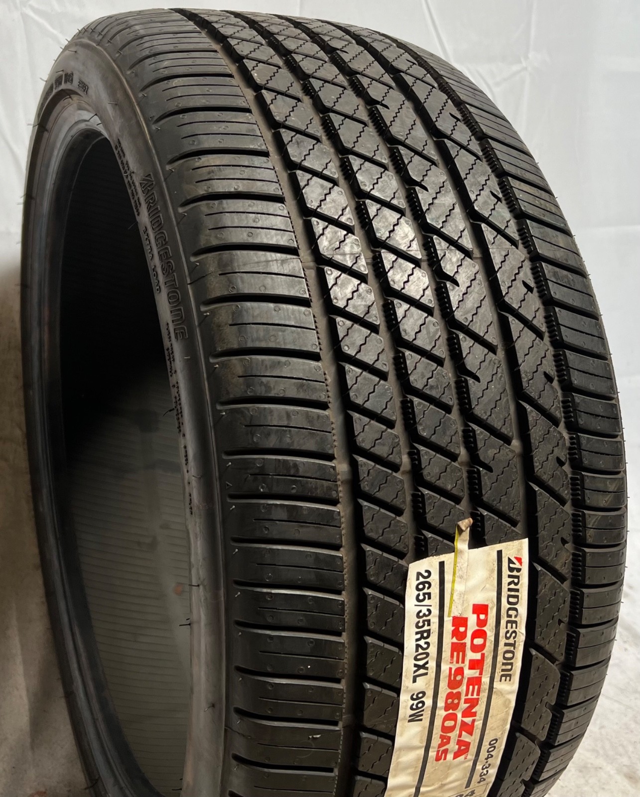 1 – NEW 265/35R20 XL (99W) M + S Bridgestone Potenza RE980AS – 6175
