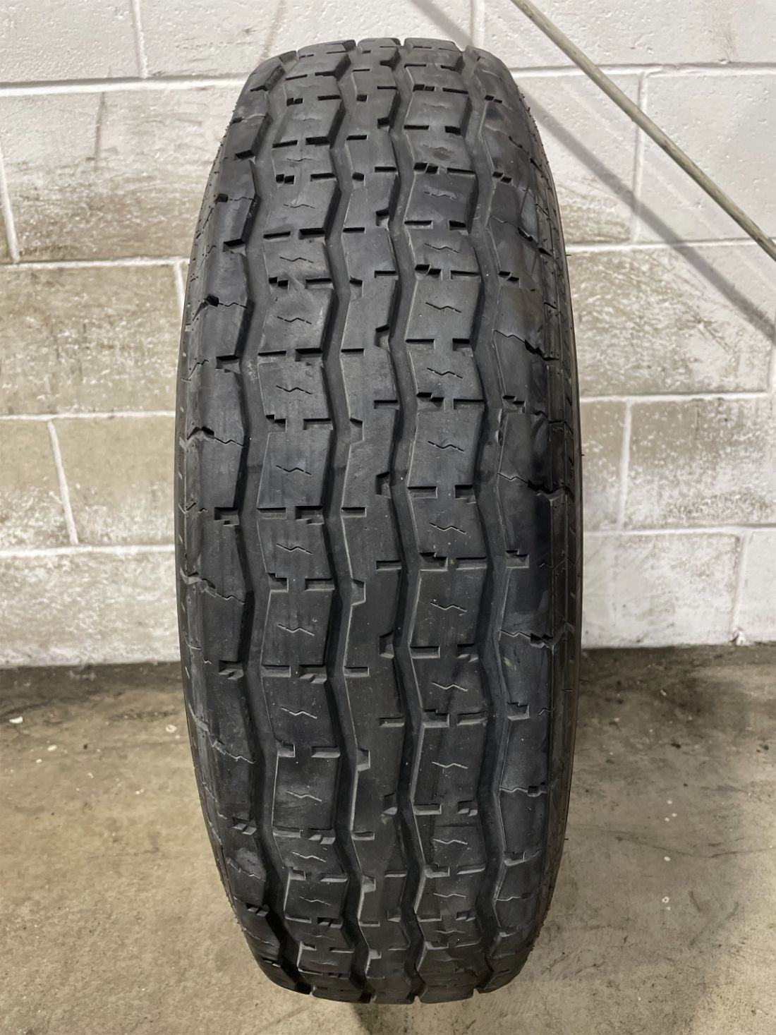 1x ST235/80R16 West Lake Super ST 9/32 124 L Used Tire 2358016