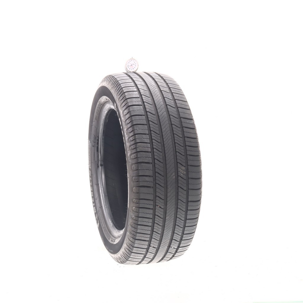 Set of (4) Used 235/55R17 Michelin Defender 2 99H – 8.5-9.5/32