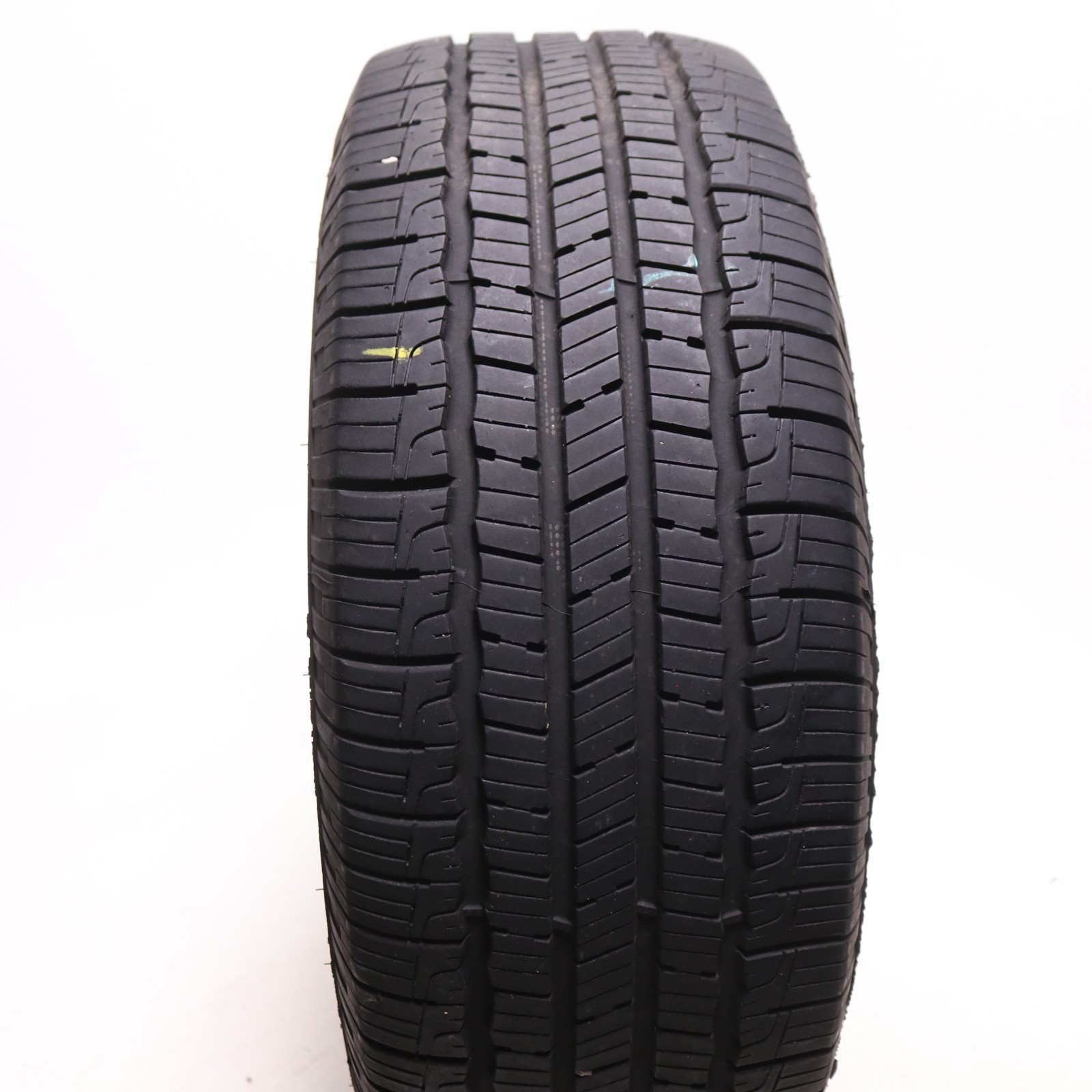 Used 235/60R16 Goodyear Reliant All-season – 100H – 8/32