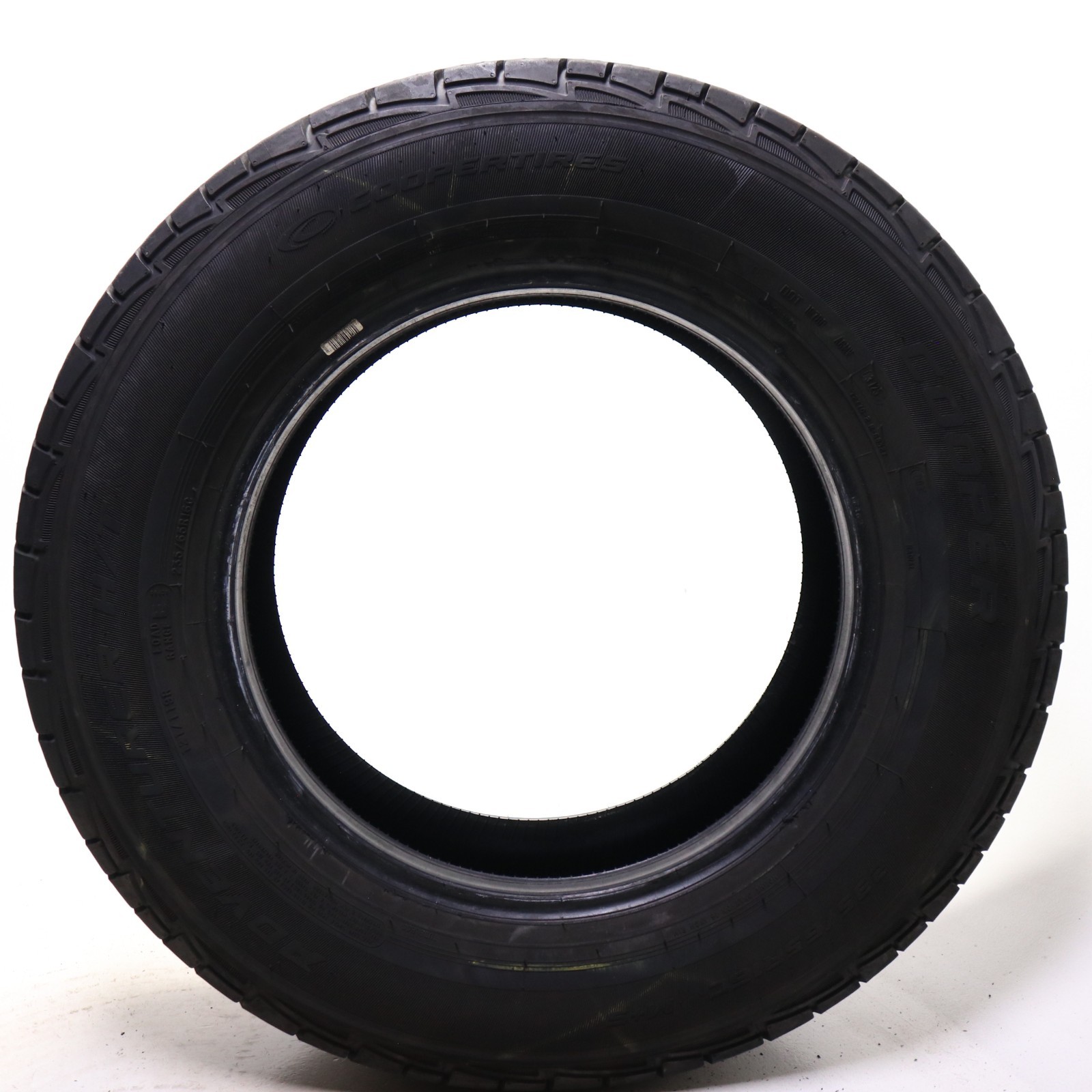 Used 235/65R16C Cooper Adventurer H/T – 121/119R – 13/32