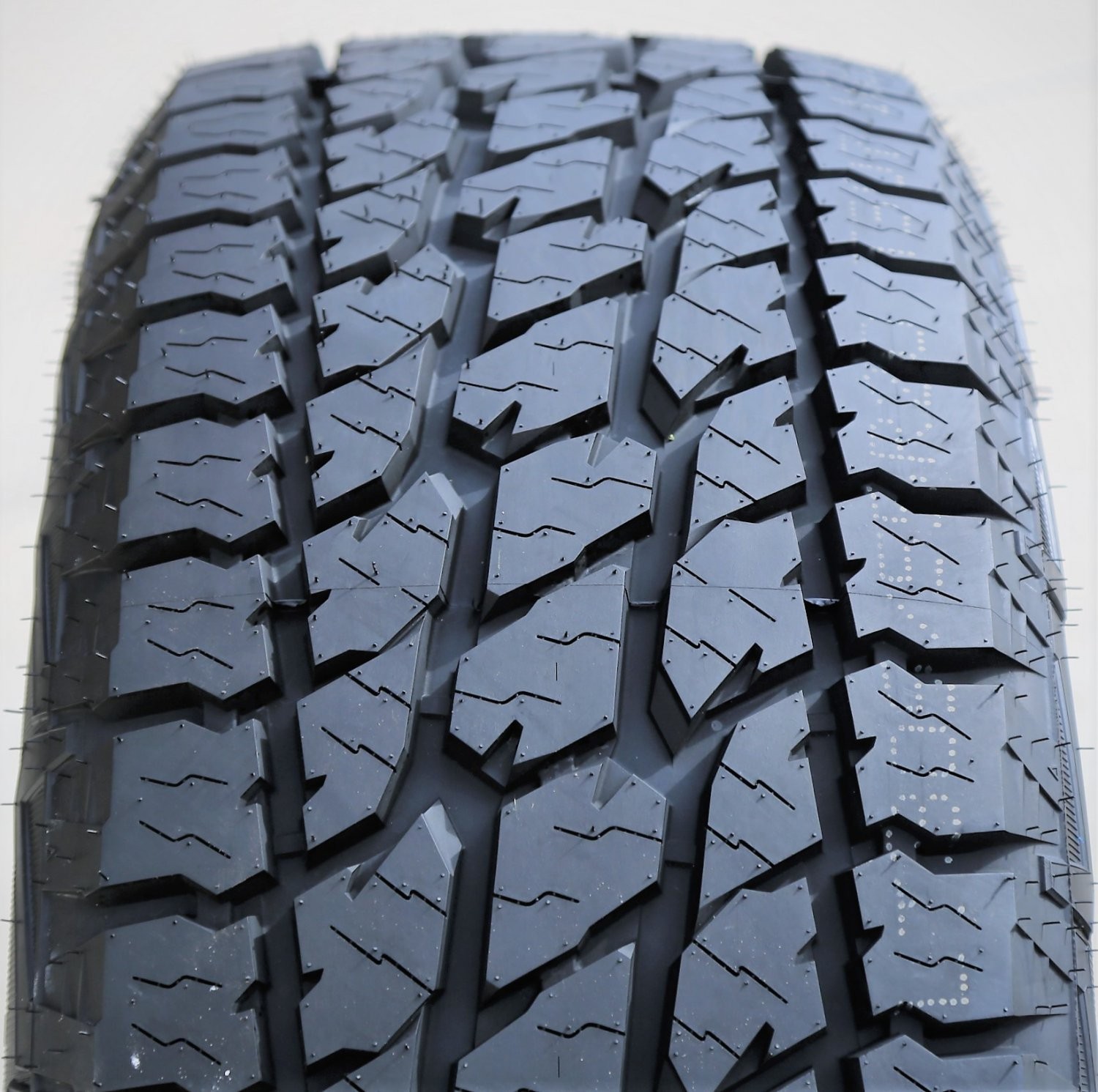 4 NEW 305/55R20E LANDSPIDER WILDTRAXX A/T 10 PLY ALL TERRAIN TIRES