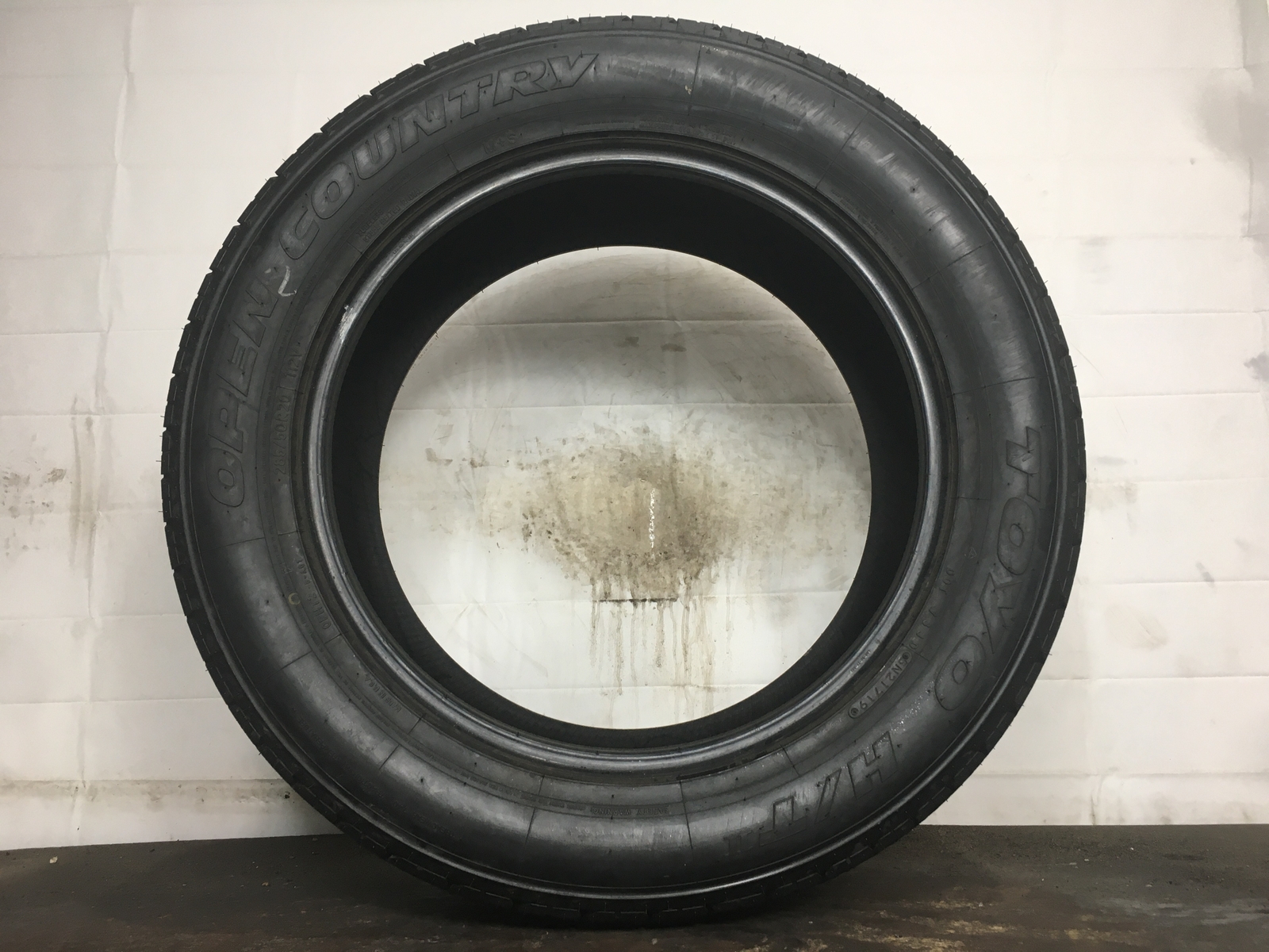 [1] Toyo Open Country H/T II P285/50R20 285 50 20 Tire 9.5-10.25/32