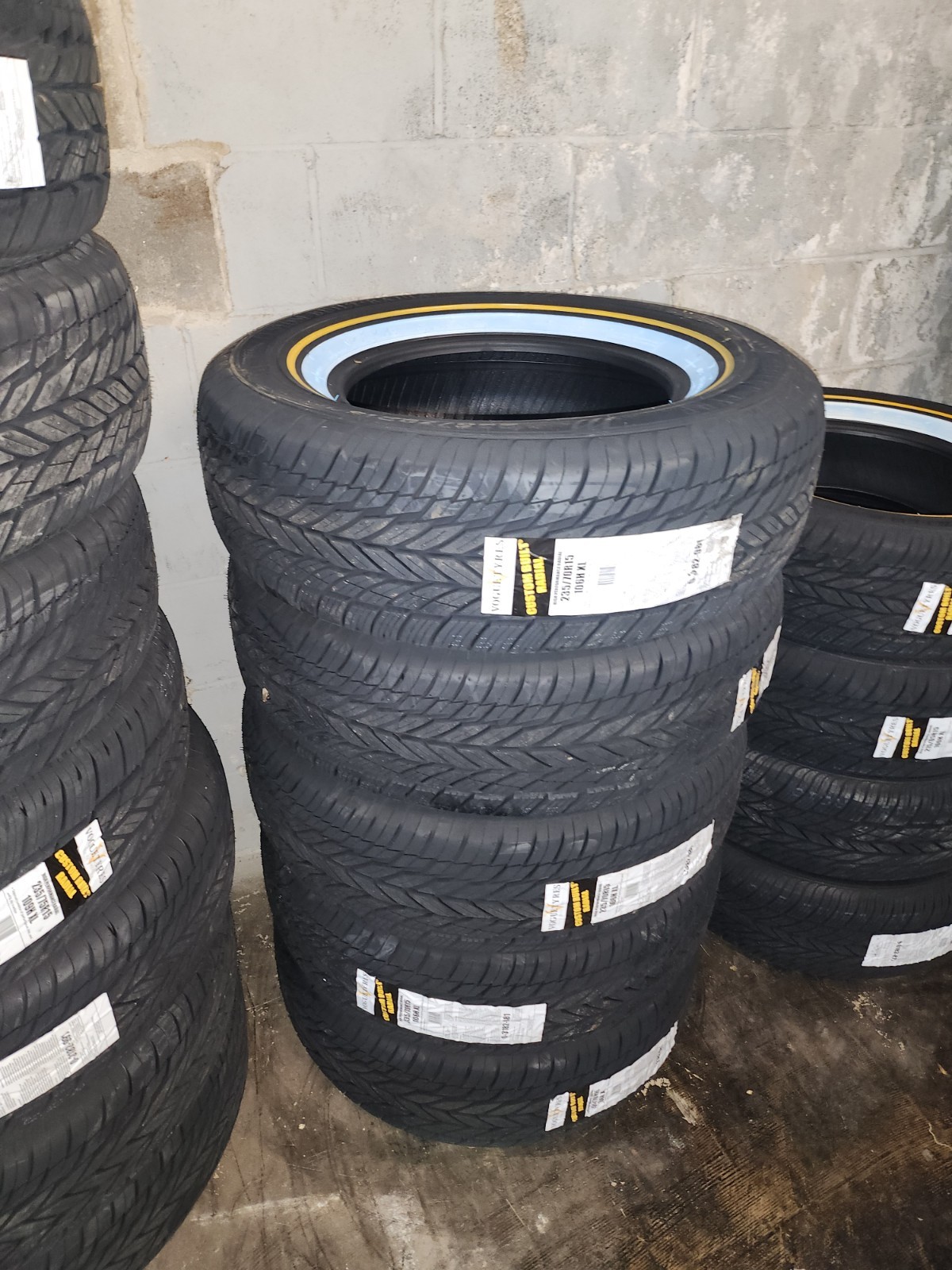 Vogue Custom Built Radial VII 235/70R15 Tire