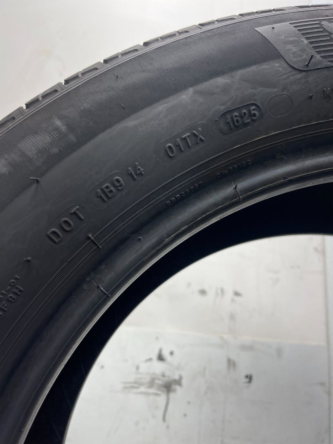 1 Used P225/60R18 Michelin Primacy A/S 100 H – 8/32