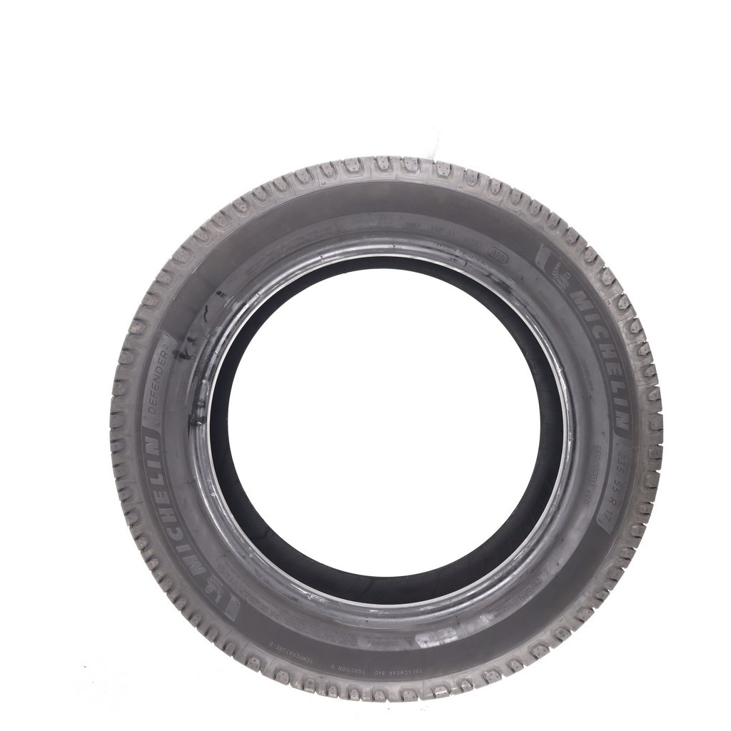 Set of (4) Used 235/55R17 Michelin Defender 2 99H – 8.5-9.5/32