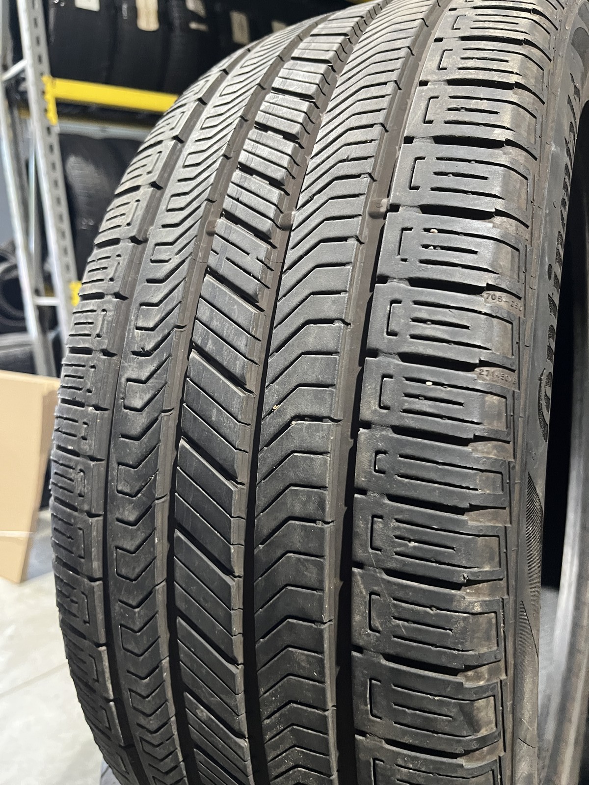 1 Tire Continental CrossContact RX LR 275/45R22 115W DOT.2724 8/32