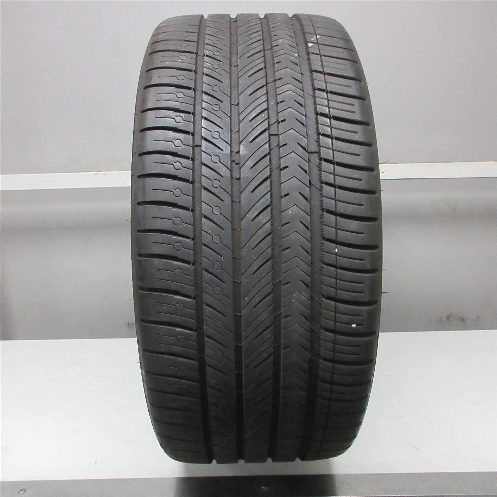 265/40ZR21 Michelin Pilot Sport All Season 4 105Y Used Tire (8/32nd) (QTY 1)