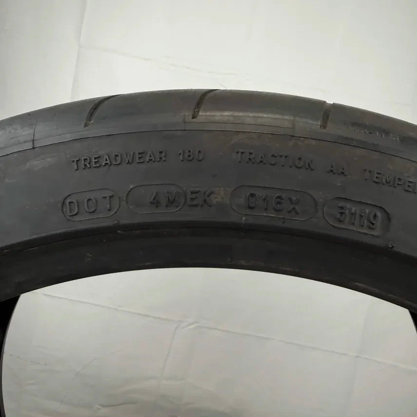Used 305/30ZR20 Michelin Pilot Sport Cup 2 103Y 4.5/32 (DOT 19)