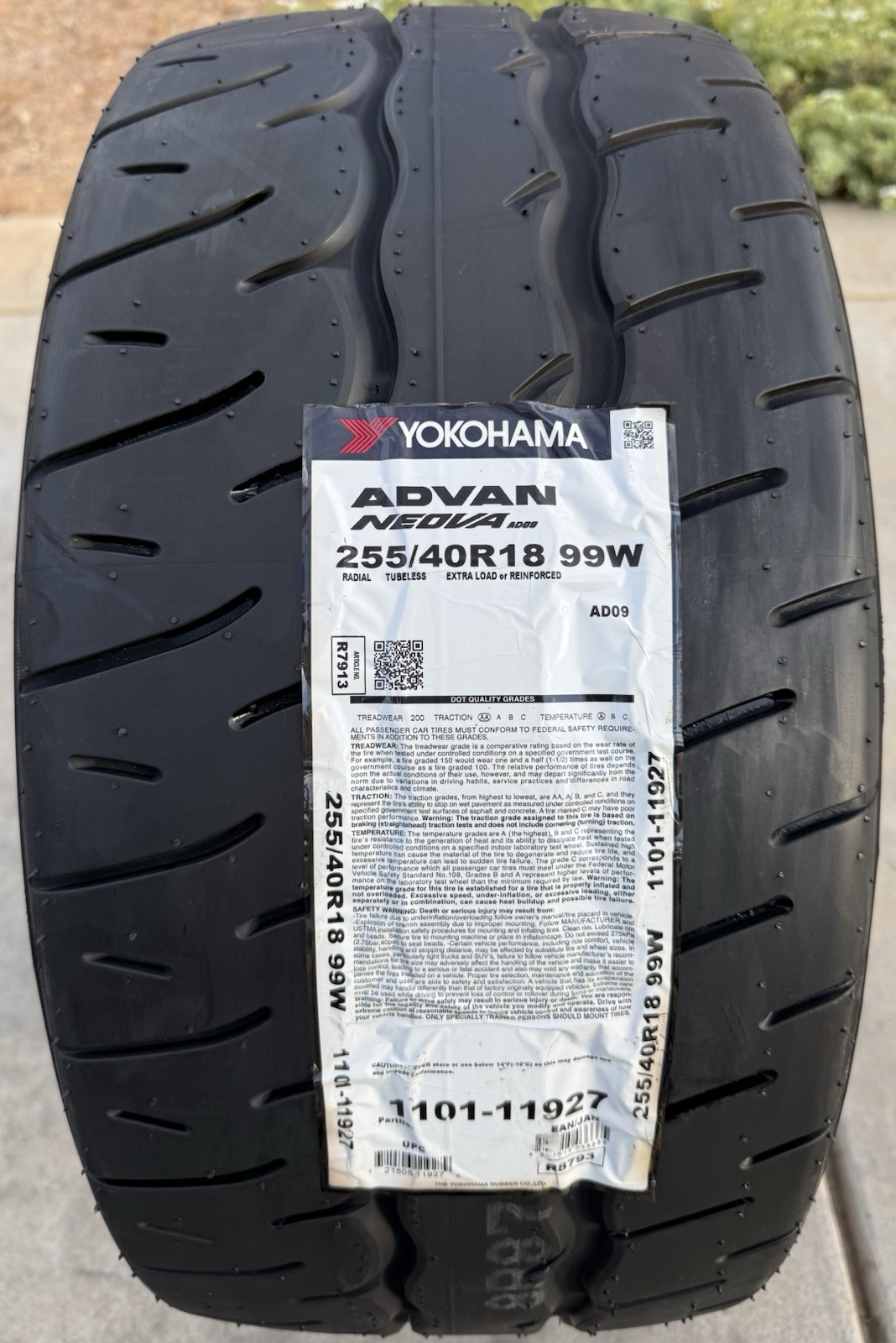Set of TWO BRAND NEW 255/40R18 99W Yokohama ADVAN NEOVA AD09 Tires 2554018