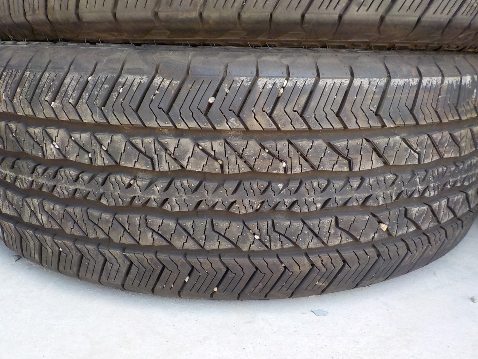 New Take Off Hankook Dynapro AT2 275/60R20 115T Tires DOT 4823 15/32″