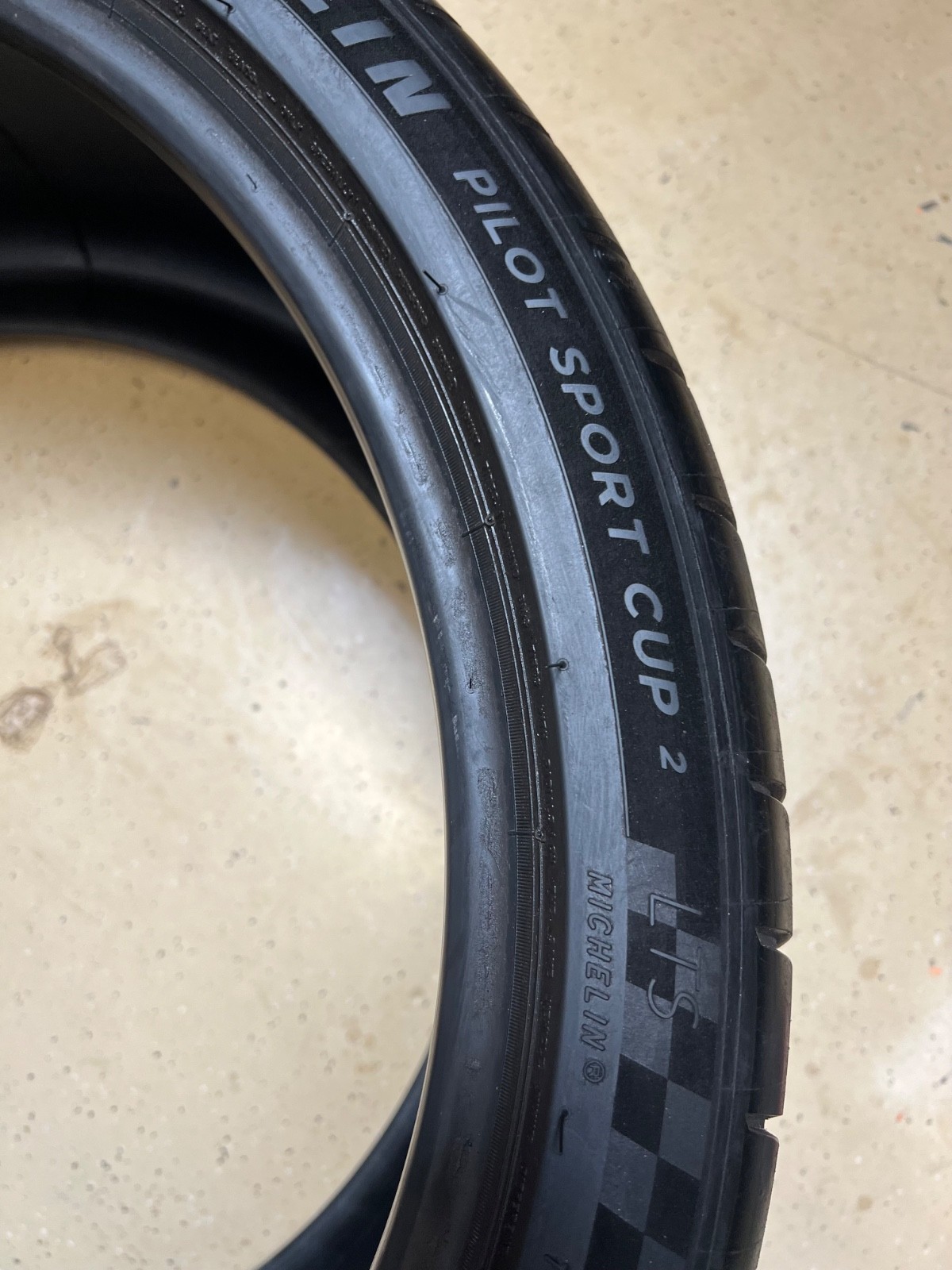 1 – TAKEOFF 295/30ZR20 XL (101Y) Michelin Pilot Sport Cup 2 (LTS) Lotus – 7129