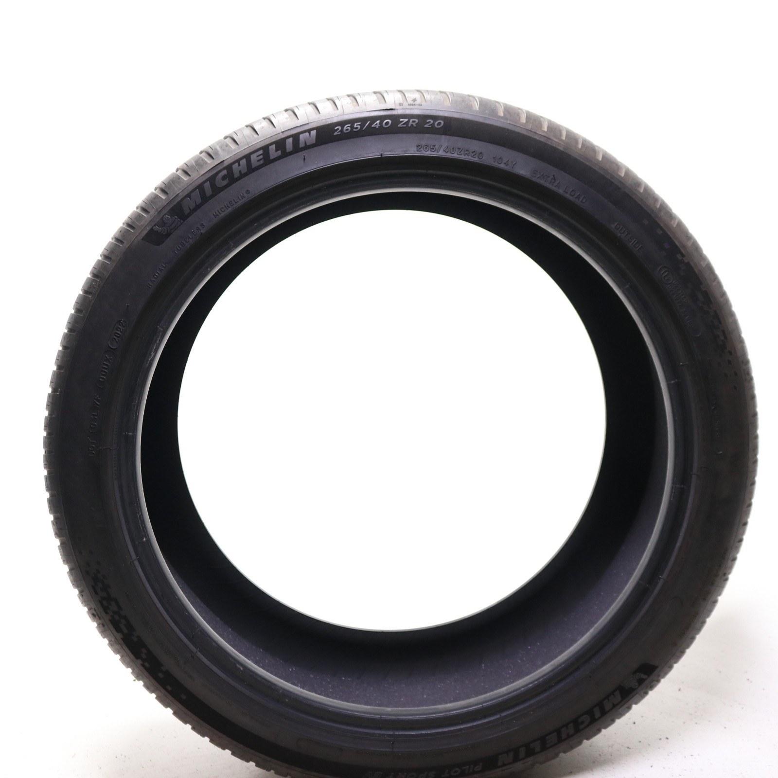 Set of 2 Used 265/40ZR20 Michelin Pilot Sport EV LM1 Acoustic – 104Y – 6.5-7/32