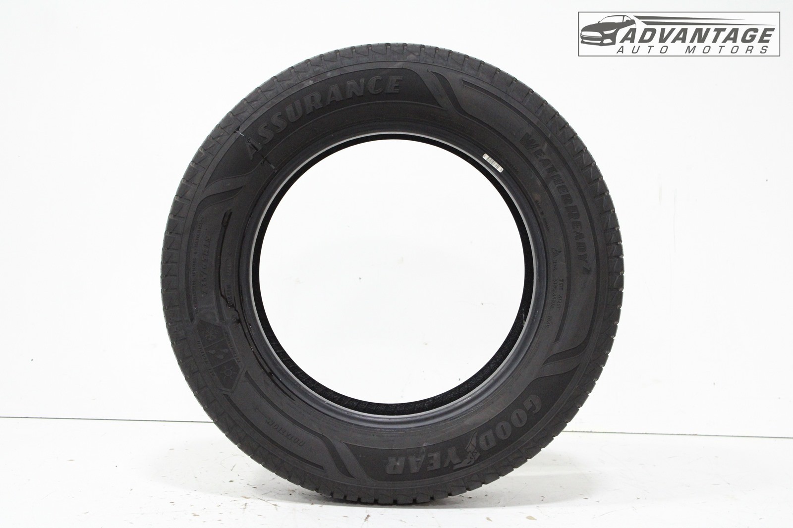 2021-2022 CHEVROLET BLAZER FWD WHEEL TIRE GOOD YEAR 235/65 106H R18 7/32 OEM