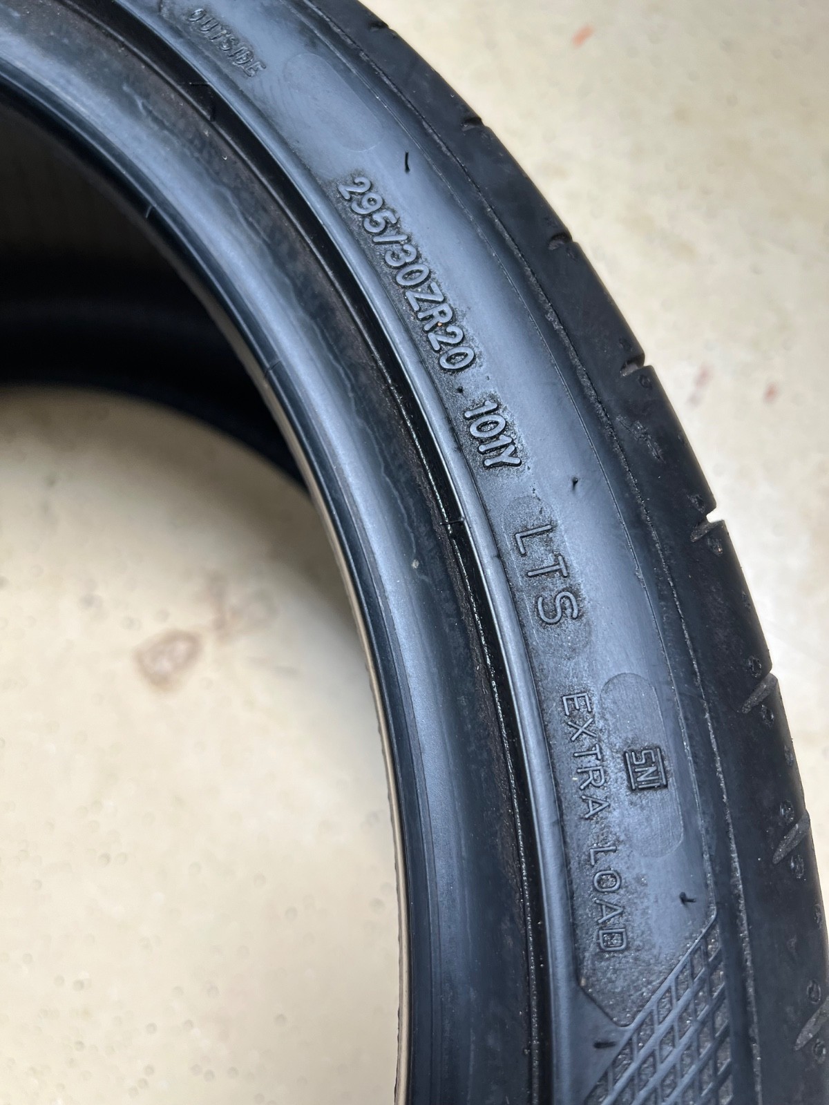 1 – NO REPAIRS 295/30ZR20 XL (101Y) Goodyear Eagle F1 Super Sport (LTS) – 7121