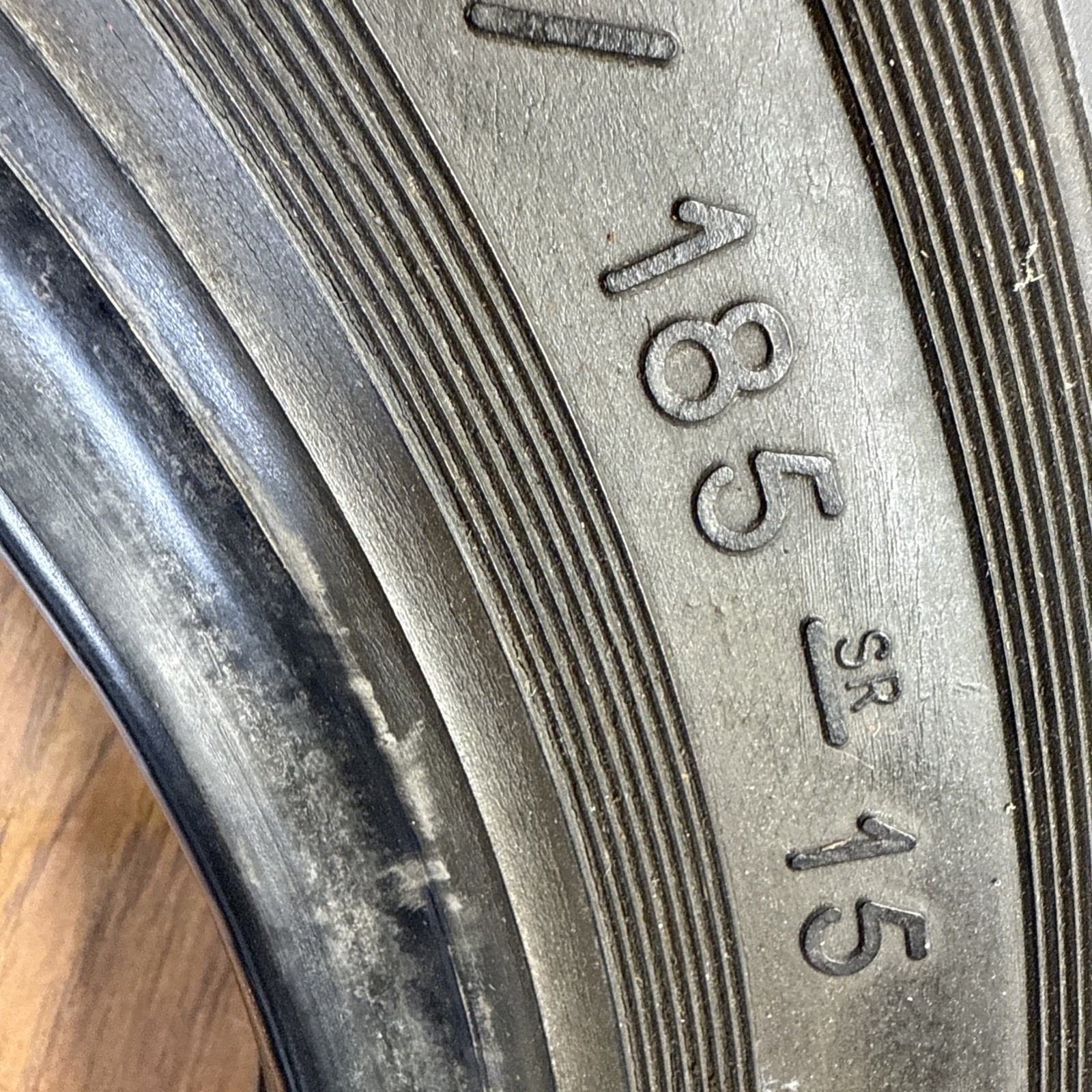 Michelin 185 – SR 380 / 185-15 X Made In France Tire #2 Triumph Jaguar MG ??