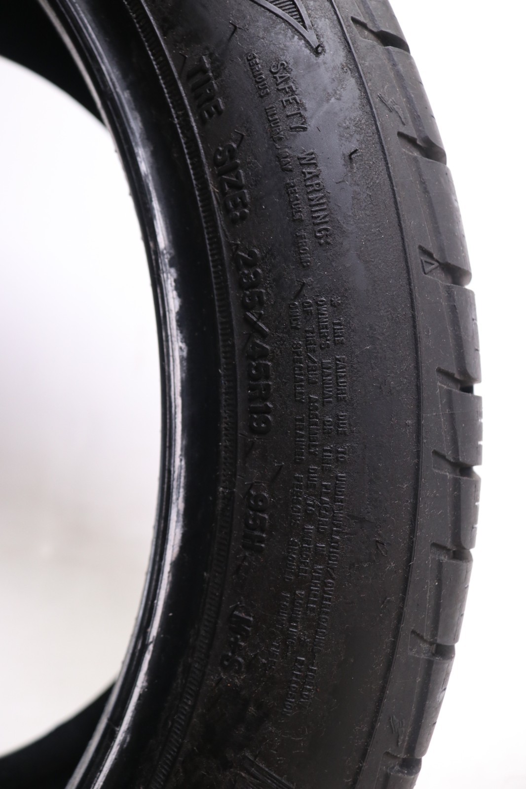 Set of 2 Used 235/45R19 Goodyear Assurance MaxLife – 95H 9.5-10.5/32 No Repairs