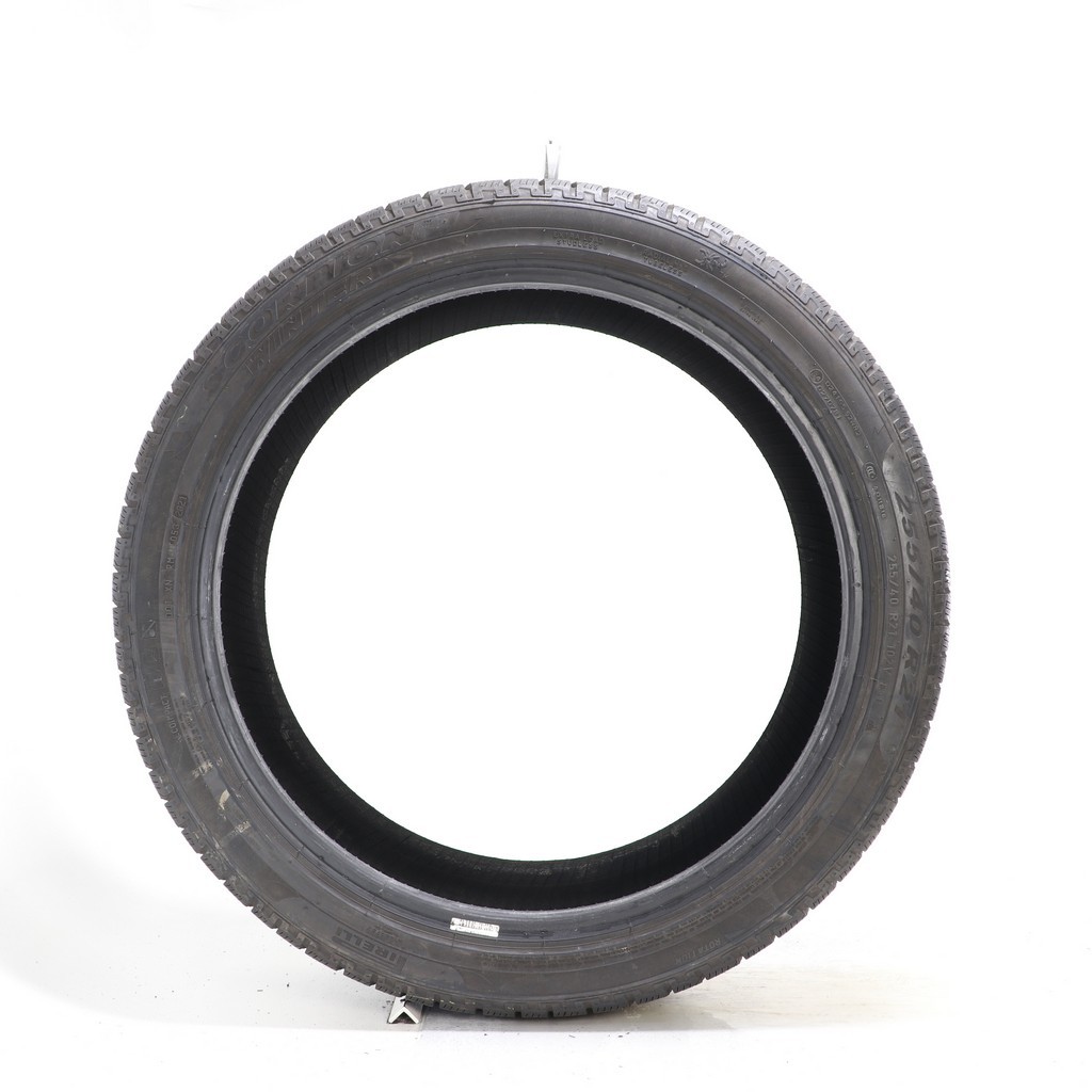Used 255/40R21 Pirelli Scorpion Winter 102V – 8.5/32