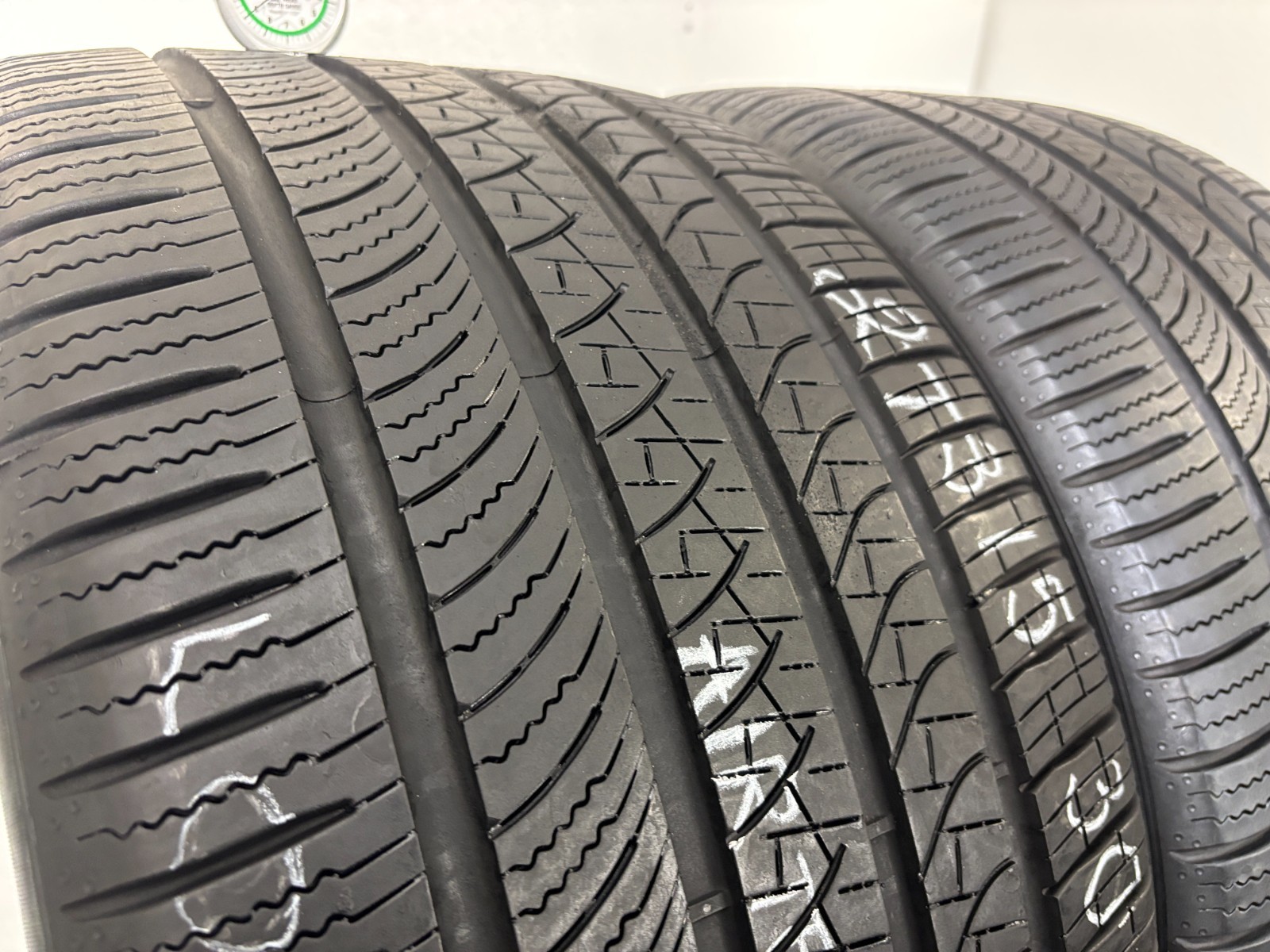 NO SHIPPING ONLY LOCAL PICK PICK UP 2 Tires 315 30 22 Pirelli P Zero All Season