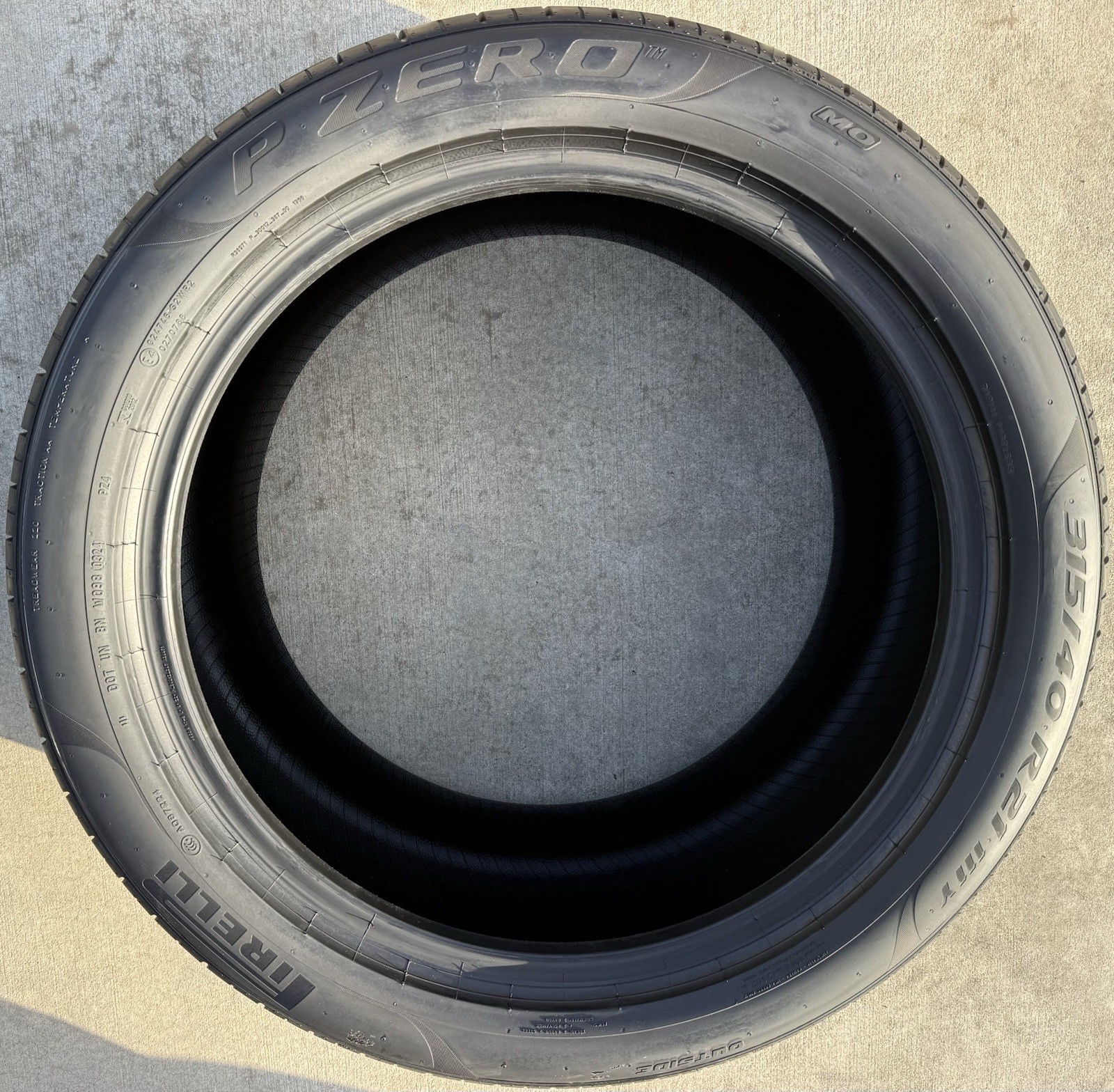 Set of TWO BRAND NEW 315/40R21 111Y Pirelli P Zero PZ4 Sport MO Mercedes Tires