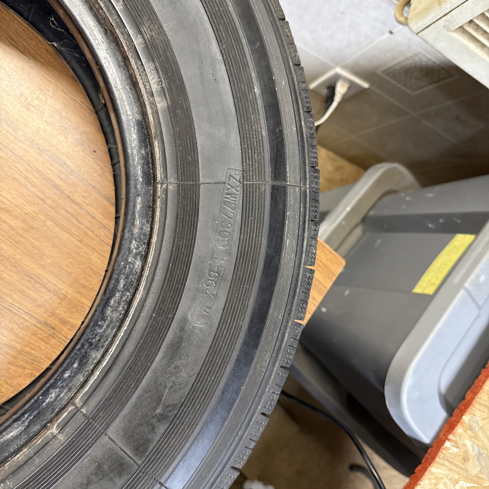 Michelin 185 – SR 380 / 185-15 X Made In France Tire #2 Triumph Jaguar MG ??