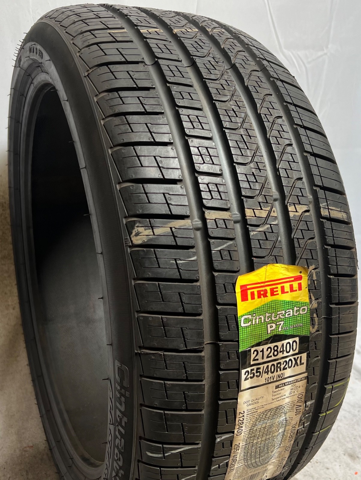 1 – NEW 255/40R20 XL (101V) Pirelli Cinturato P7 A/S (N0) Porsche OEM – 7014