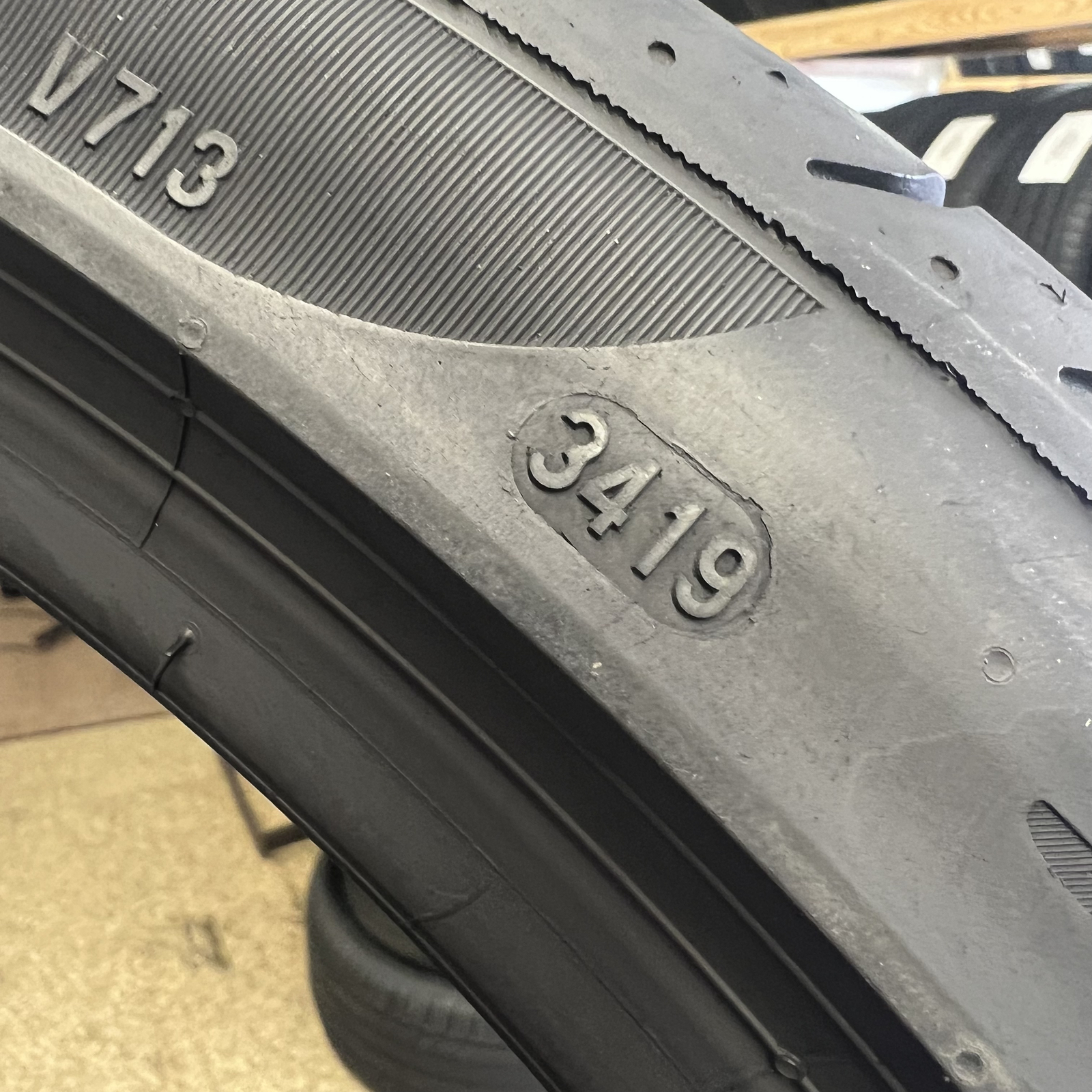 1 LikeNEW Tire Pirelli P Zero PZ4 NO 315/30/22 315/30ZR22 3153022 107Y NO Patch