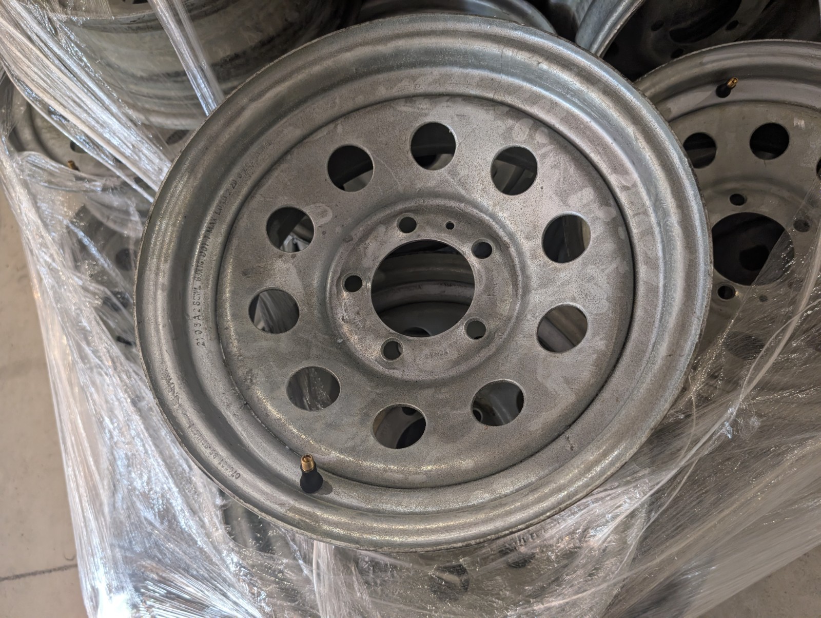 14″ 5 Lug – Galvanized … 5 X 4.5″ Bolt Pattern