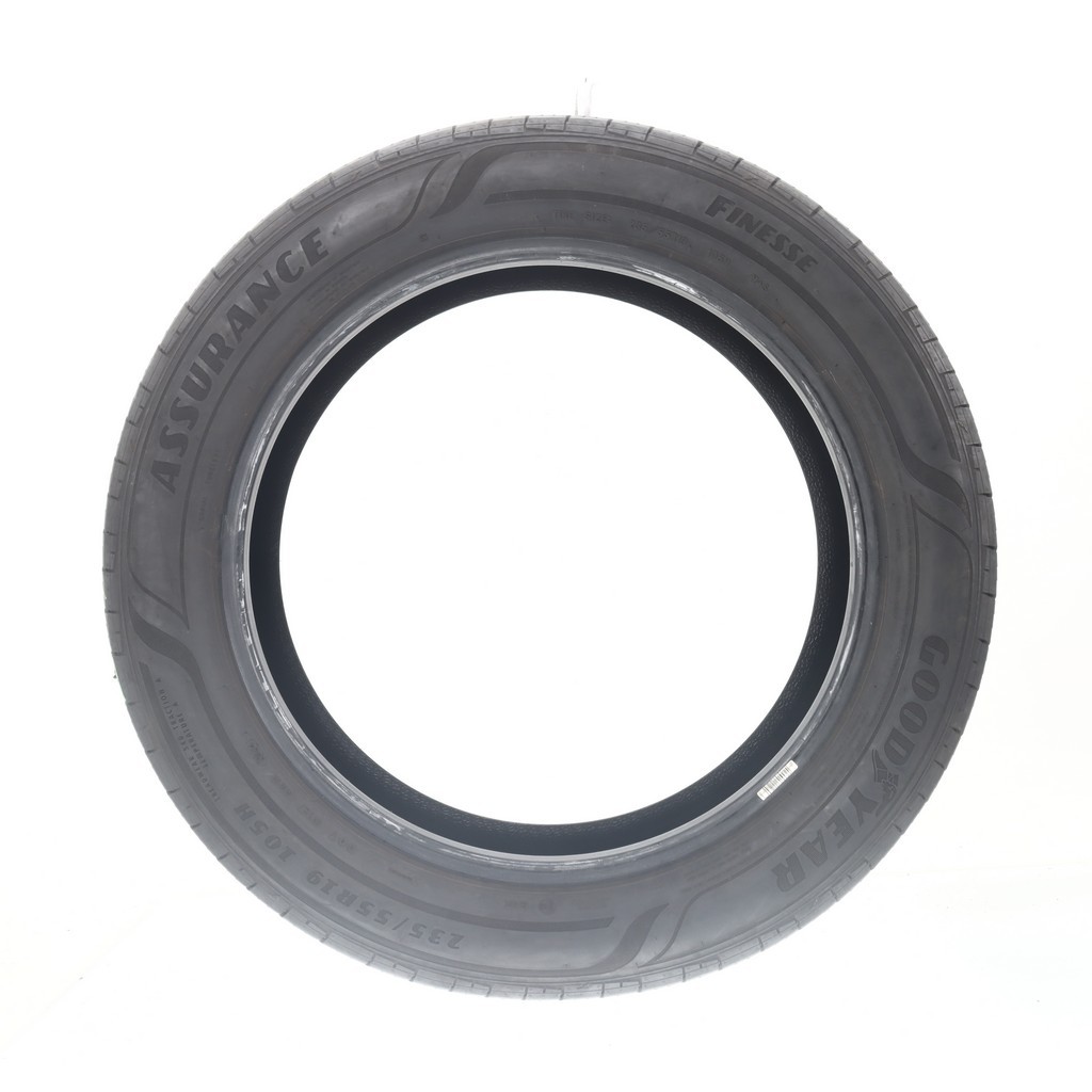Set of (4) Used 235/55R19 Goodyear Assurance Finesse 105H – 6.5-7/32