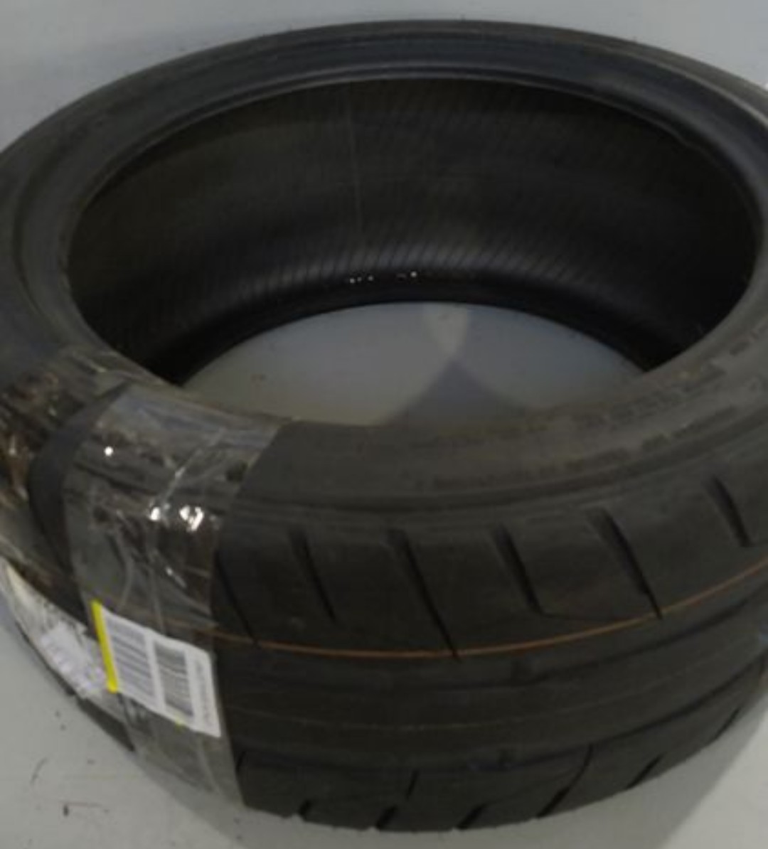 Nitto NT05 High Performance Tire – 275/35R18 99Z