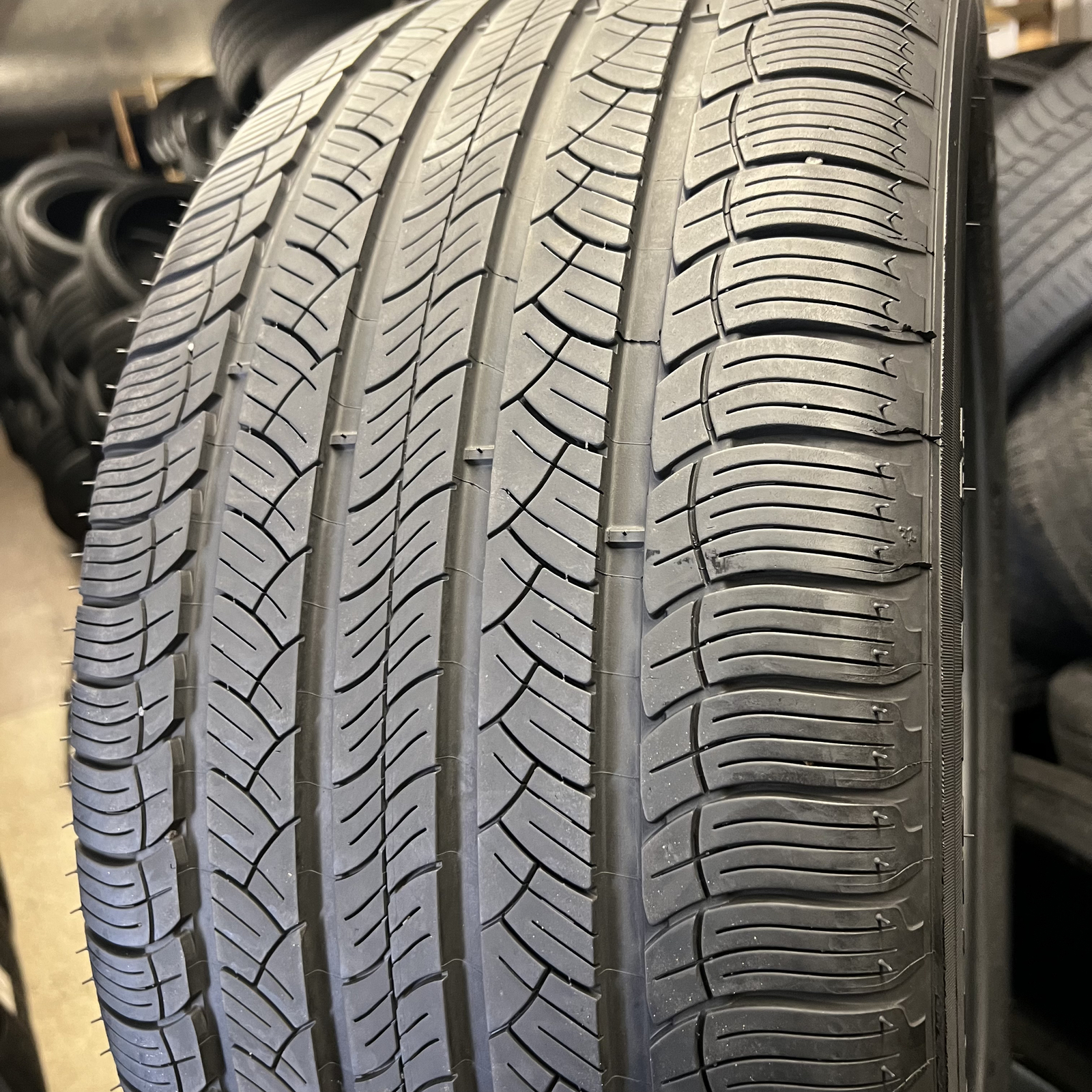 1 Tire Michelin Latitude Tour HP NO 295/40R20 106V DOT.0623 7.5/32