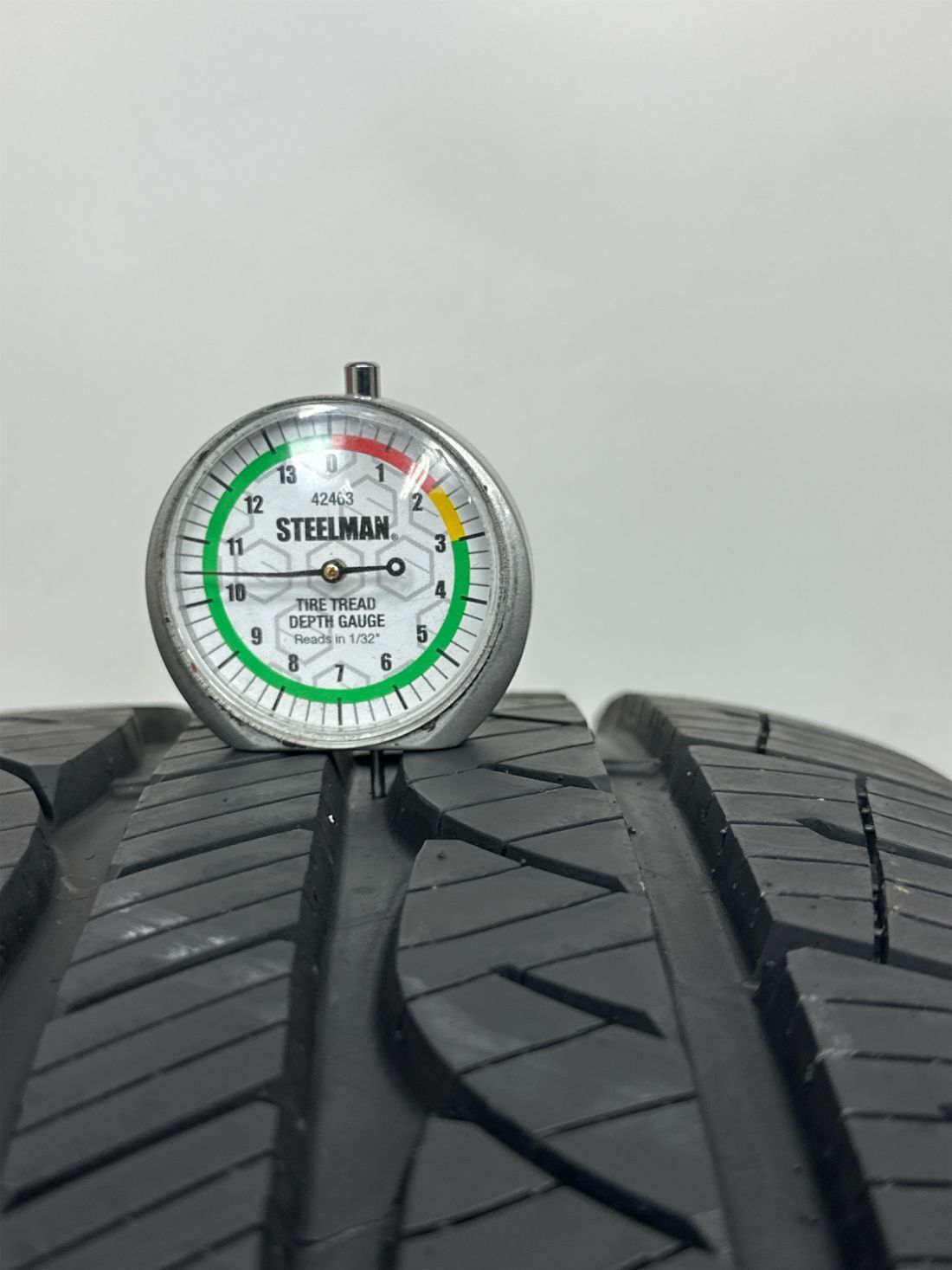 1 Kelly Edge Touring A/S Used Tire P235/50R19 2355019 235/50/19 10/32