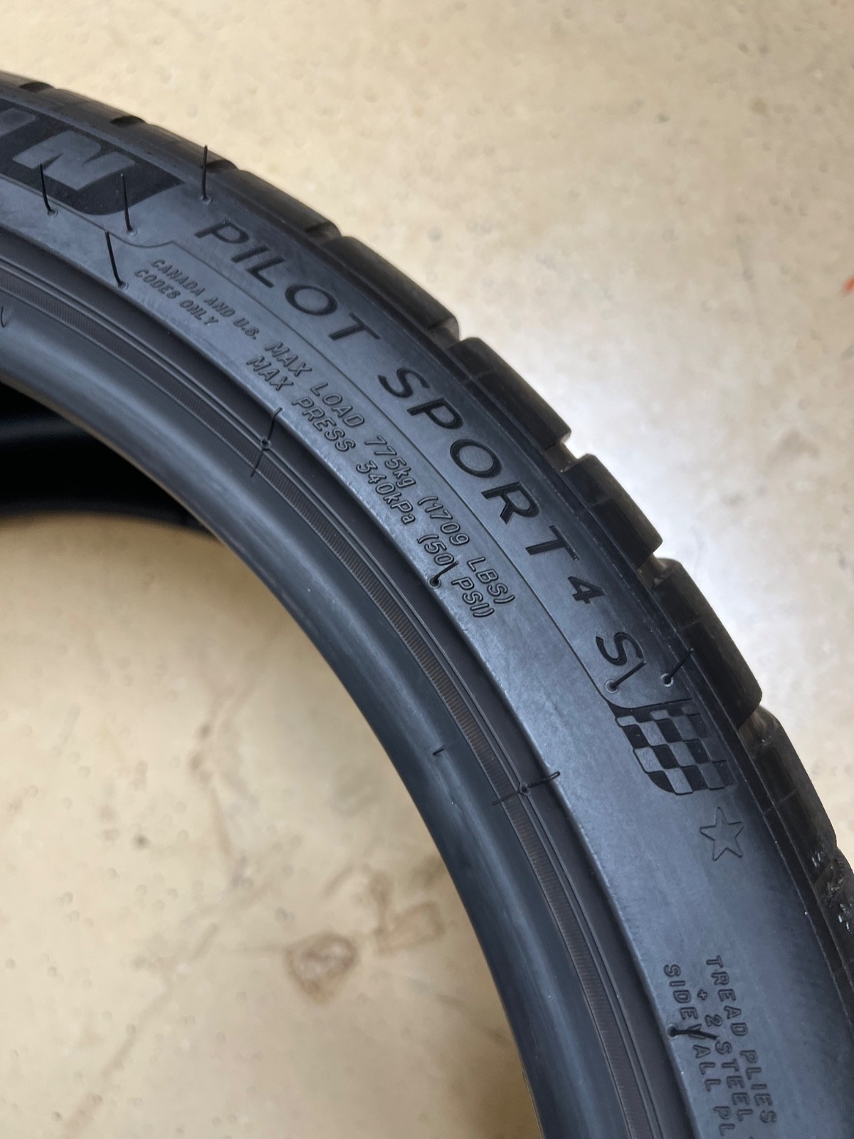 1 – NO REPAIRS 285/30ZR20 XL (99Y) Michelin Pilot Sport 4 S (*) BMW OEM – 7110