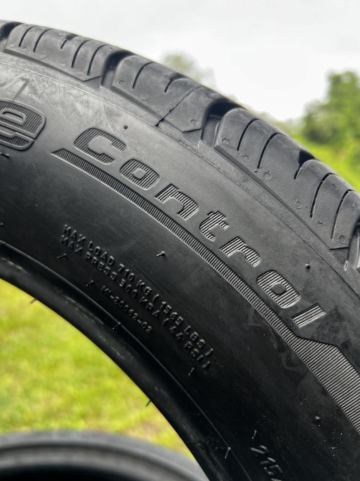Tire New BFGoodrich Advantage Control 215/60R17 96H DOT.1125 11/32 New