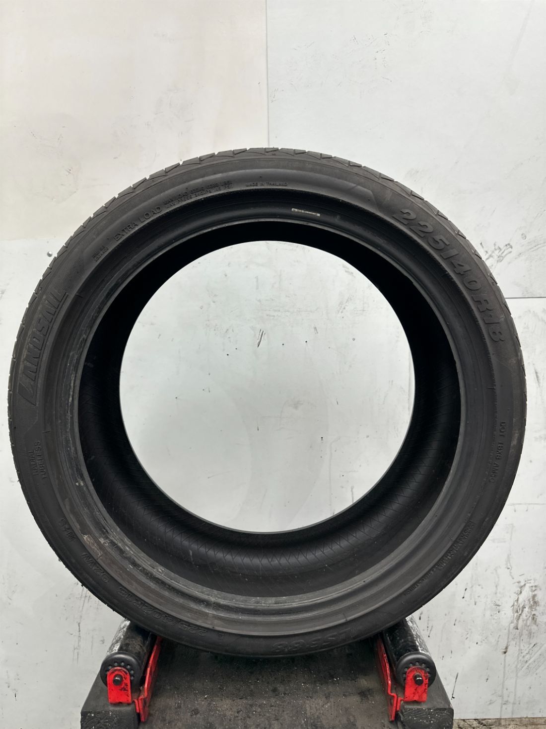 Used P225/40R18 Landsail LS388 92 W – 10/32