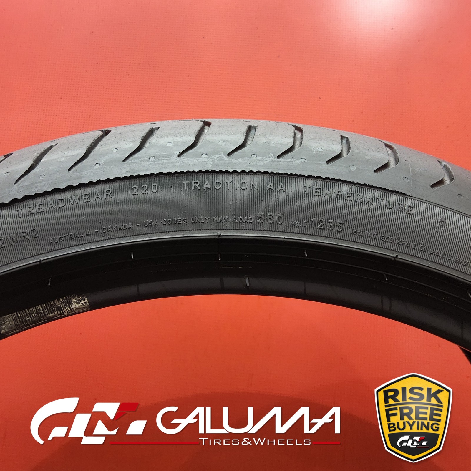 Set of 2 Tires LikeNEW Pirelli P Zero 235/35ZR20 235/35/20 88Y No Repairs #95590