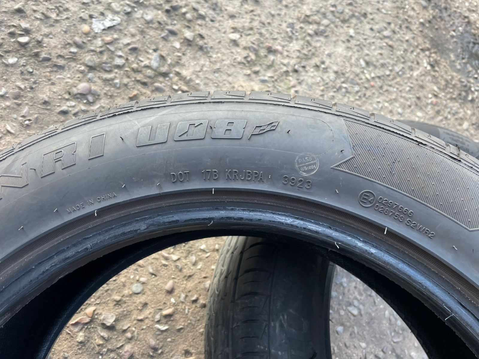 225 55 19 GRENLANDER ENRI U08 TYRES 6.5MM TREAD 225/55 R19 99V DOT 3923