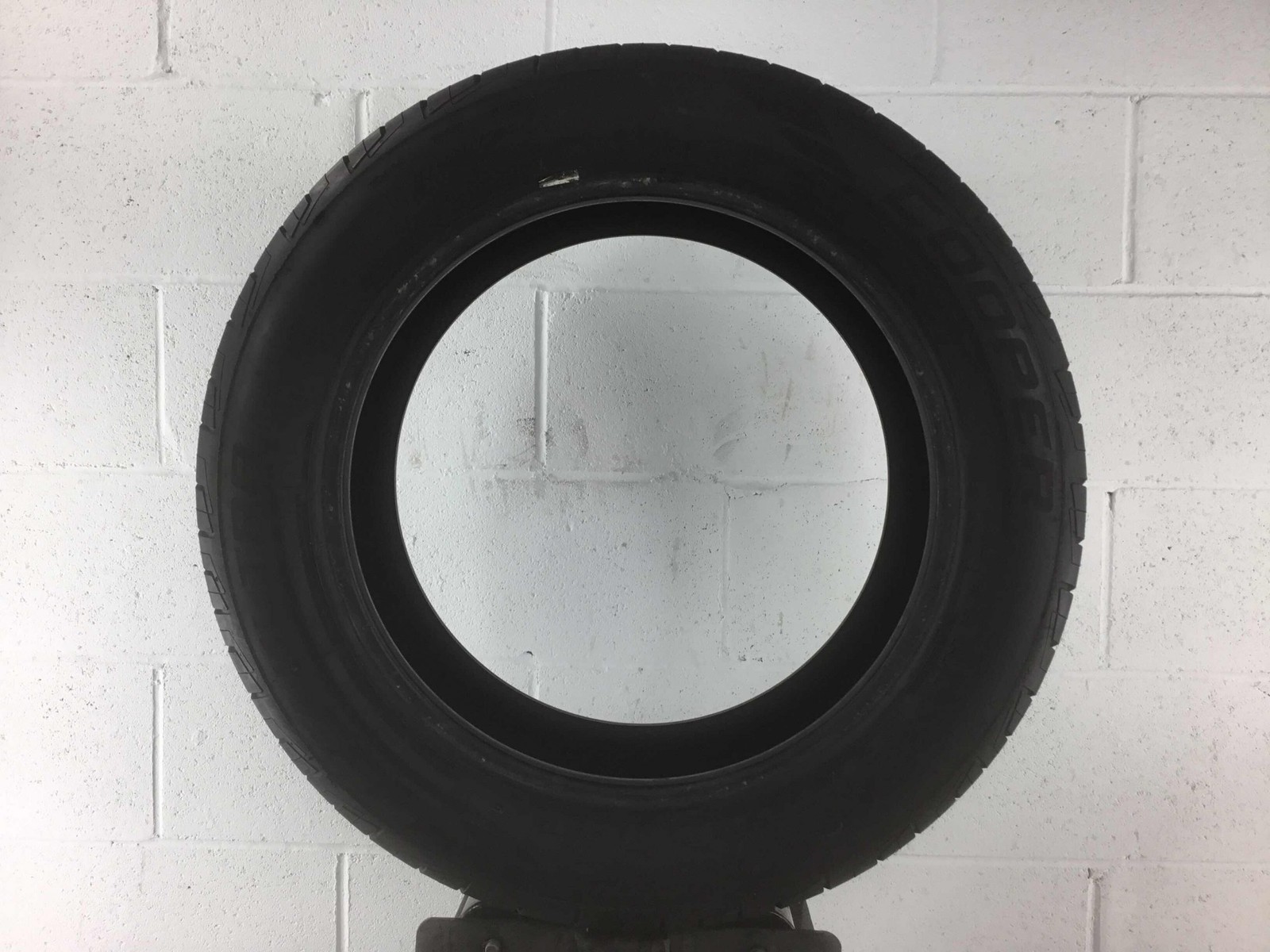 P215/55R17 Cooper CS5 Ultra Touring 94 V Used 6/32nds
