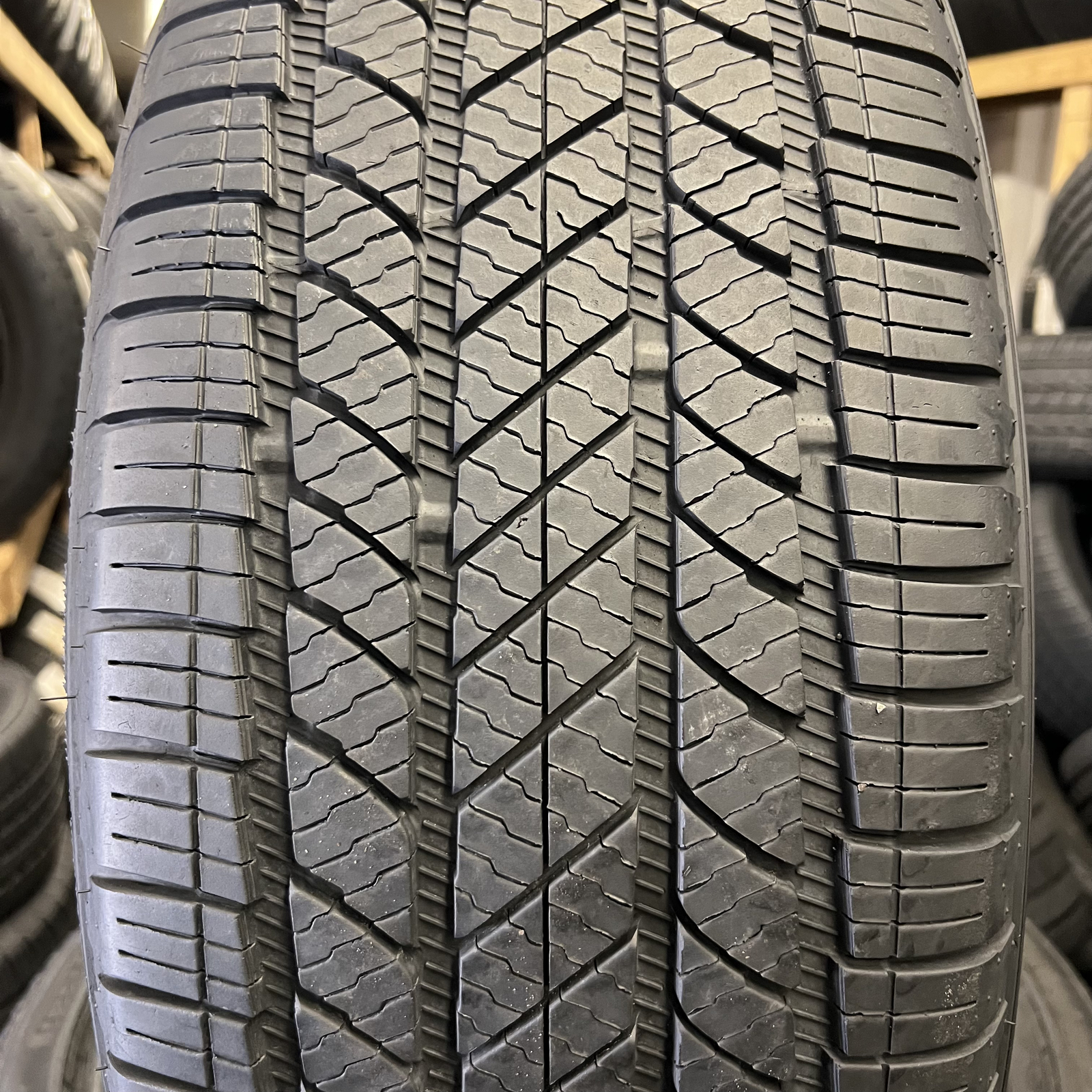 1 LikeNew Bridgestone Alenza AS Ultra 275/55R20 113H DOT.0323 8.5/32 No Patch